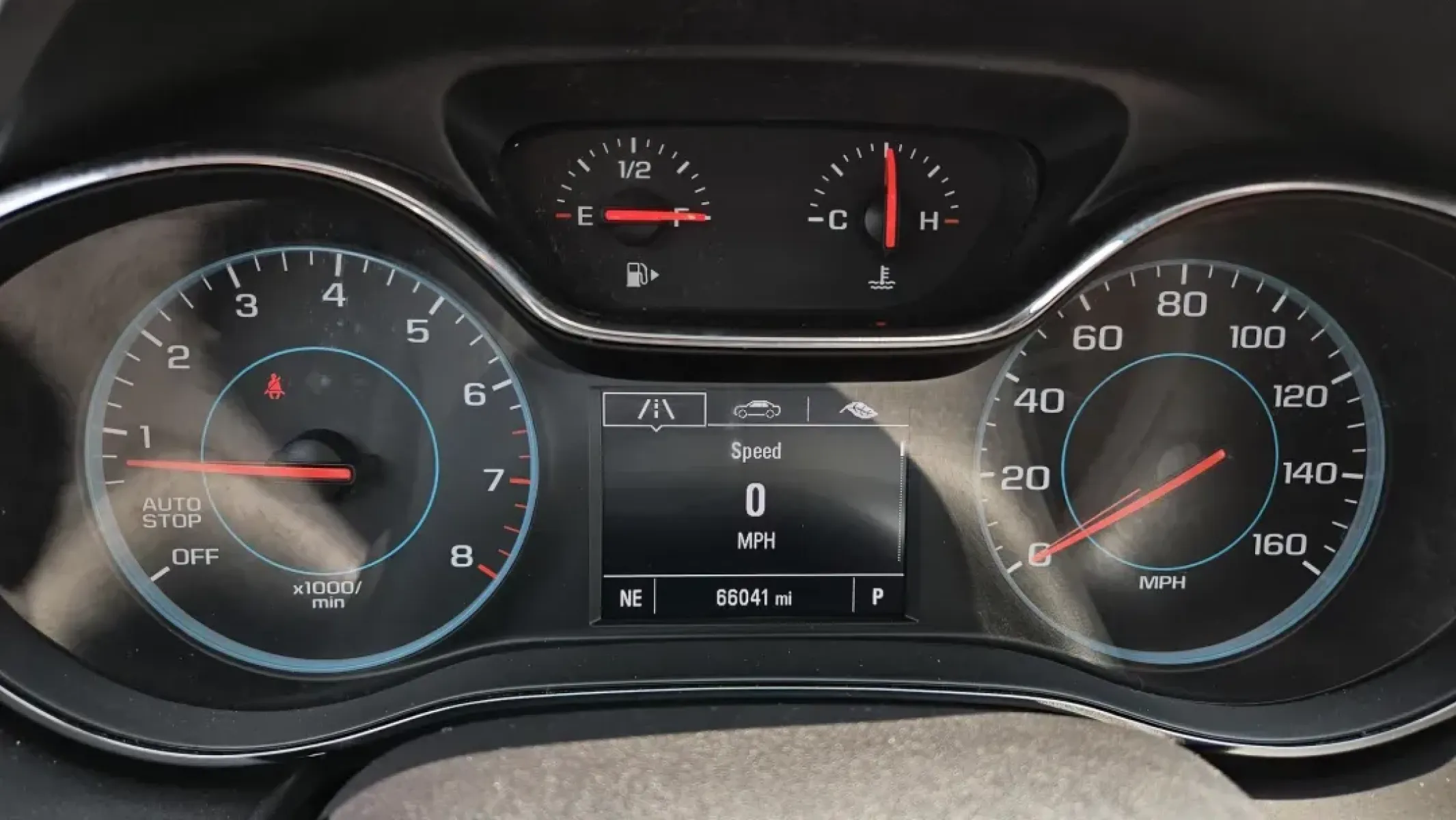 2017 Chevrolet CRUZE LT (1G1BE5SM6H7) with an Other engine, located at 5744 Central Avenue, Toledo, OH, 43615, (419) 724-0130, 41.676781, -83.682137 - Are you searching for the perfect vehicle that combines style, efficiency, and comfort for daily commutes or weekend adventures? Look no further than this 2017 Chevrolet Cruze LT, a versatile sedan that's great for budget-conscious buyers and ideal for families on the go! With only 65,991 miles on t - Photo#7