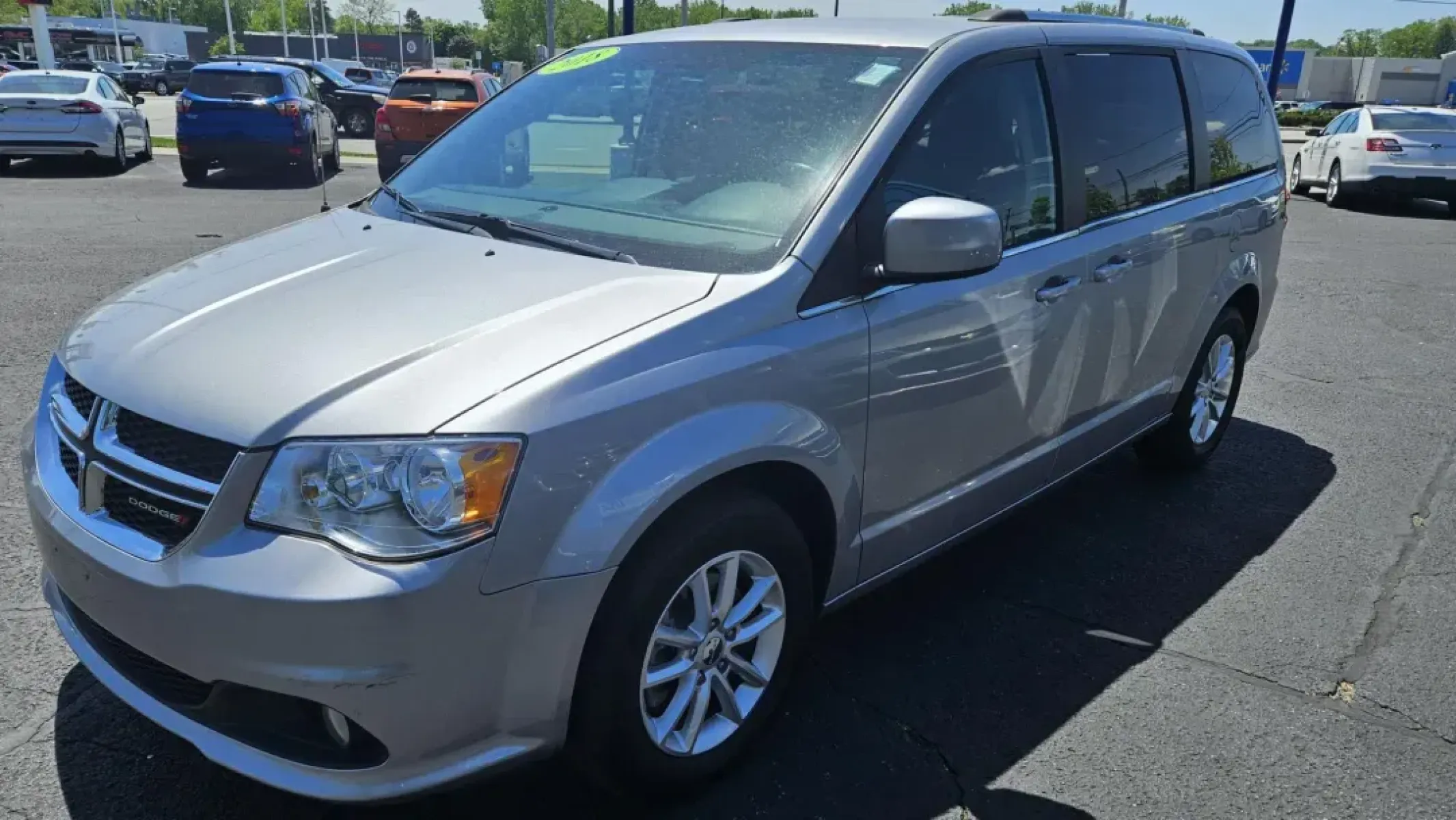 2018 Dodge GRAND CARAVAN SXT (2C4RDGCG9JR) with an Other engine, located at 5744 Central Avenue, Toledo, OH, 43615, (419) 724-0130, 41.676781, -83.682137 - 2018 Dodge GRAND CARAVAN SXT - Photo#1
