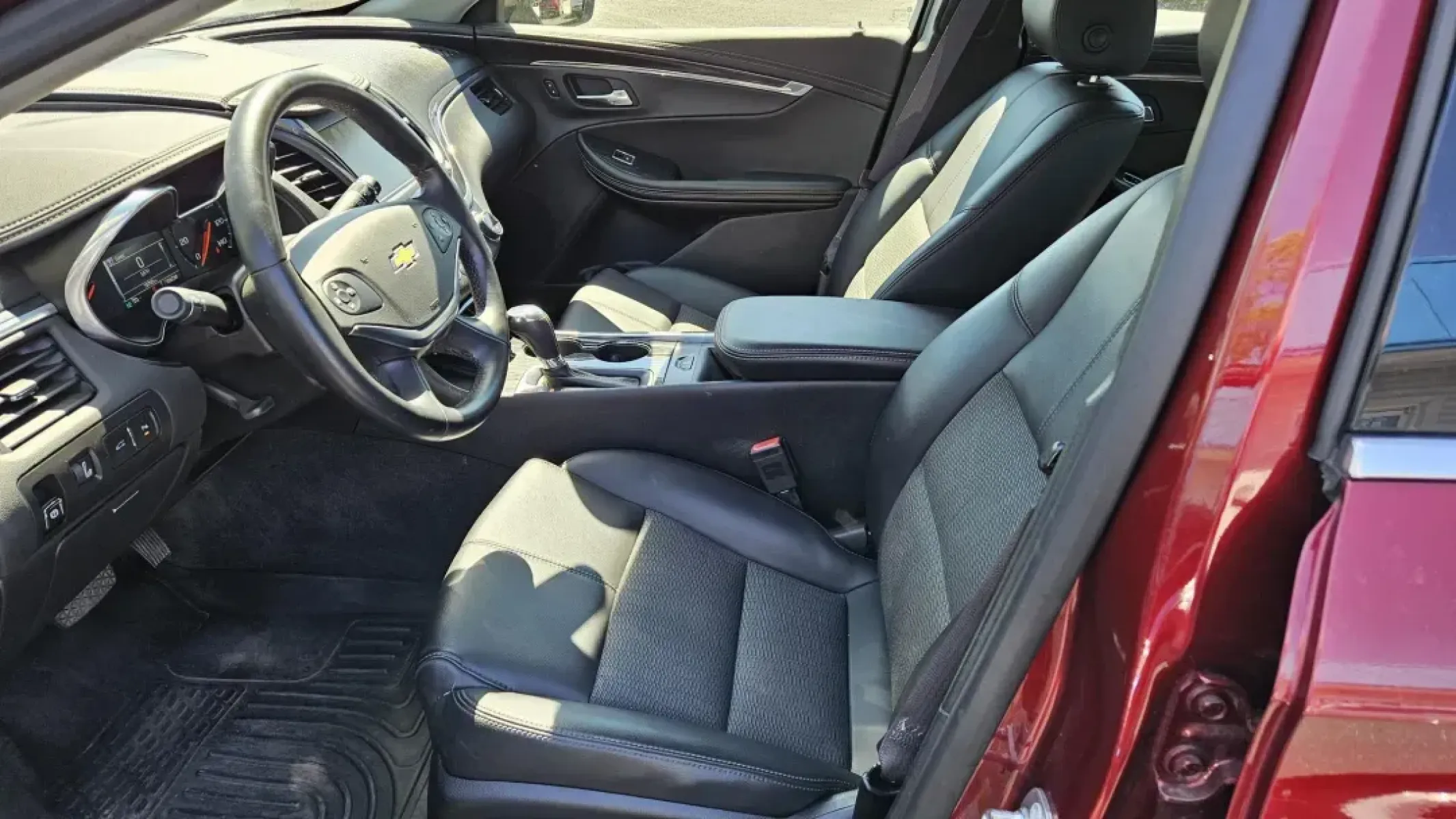 2016 Chevrolet IMPALA LT (2LT) (2G1115S36G9) with an Other engine, located at 5744 Central Avenue, Toledo, OH, 43615, (419) 724-0130, 41.676781, -83.682137 - 2016 Chevrolet IMPALA LT (2LT) - Photo#5