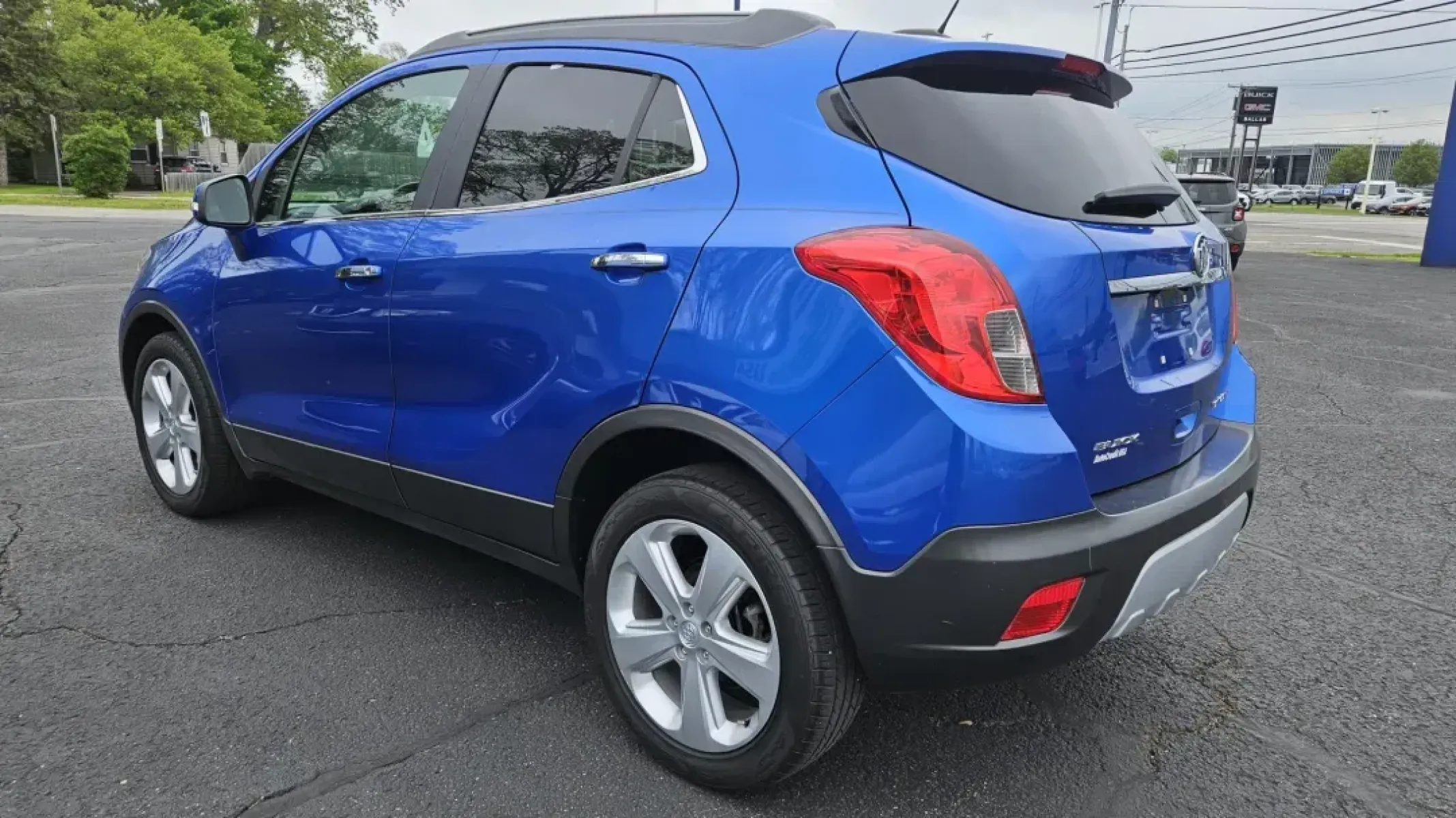 2016 Buick ENCORE BASE (KL4CJASB8GB) with an Other engine, located at 5744 Central Avenue, Toledo, OH, 43615, (419) 724-0130, 41.676781, -83.682137 - 2016 Buick ENCORE BASE - Photo#2