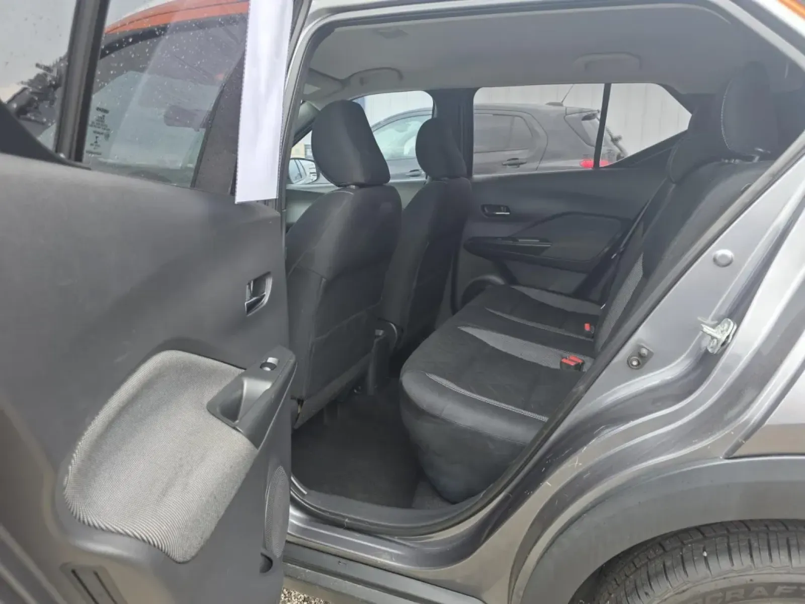 2018 Nissan KICKS SR; S; SV (3N1CP5CU4JL) with an Other engine, located at 15 Petro Dr, Warsaw, IN, 46582, (574) 306-0055, 41.273563, -85.857544 - **Discover Your Adventure with the 2018 Nissan KICKS SR - Perfect for Family Road Trips and Daily Commuting!**<br /> <br /> Are you ready for your next adventure or perhaps a reliable vehicle to tackle those daily commutes? Look no further than the 2018 Nissan KICKS SR, available now at Auto Credit, - Photo#5