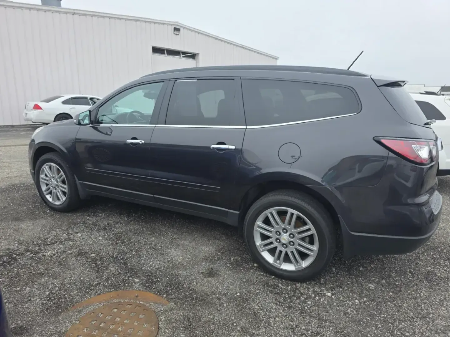 2015 Chevrolet TRAVERSE 1LT (1GNKRGKD2FJ) with an Other engine, located at 15 Petro Dr, Warsaw, IN, 46582, (574) 306-0055, 41.273563, -85.857544 - **Discover the Ideal Family Vehicle: 2015 Chevrolet Traverse 1LT at Auto Credit in Warsaw, IN**<br /> <br /> Are you searching for a family-friendly SUV that effortlessly combines comfort, space, and style? Look no further than the 2015 Chevrolet Traverse 1LT at Auto Credit, located conveniently at - Photo#1