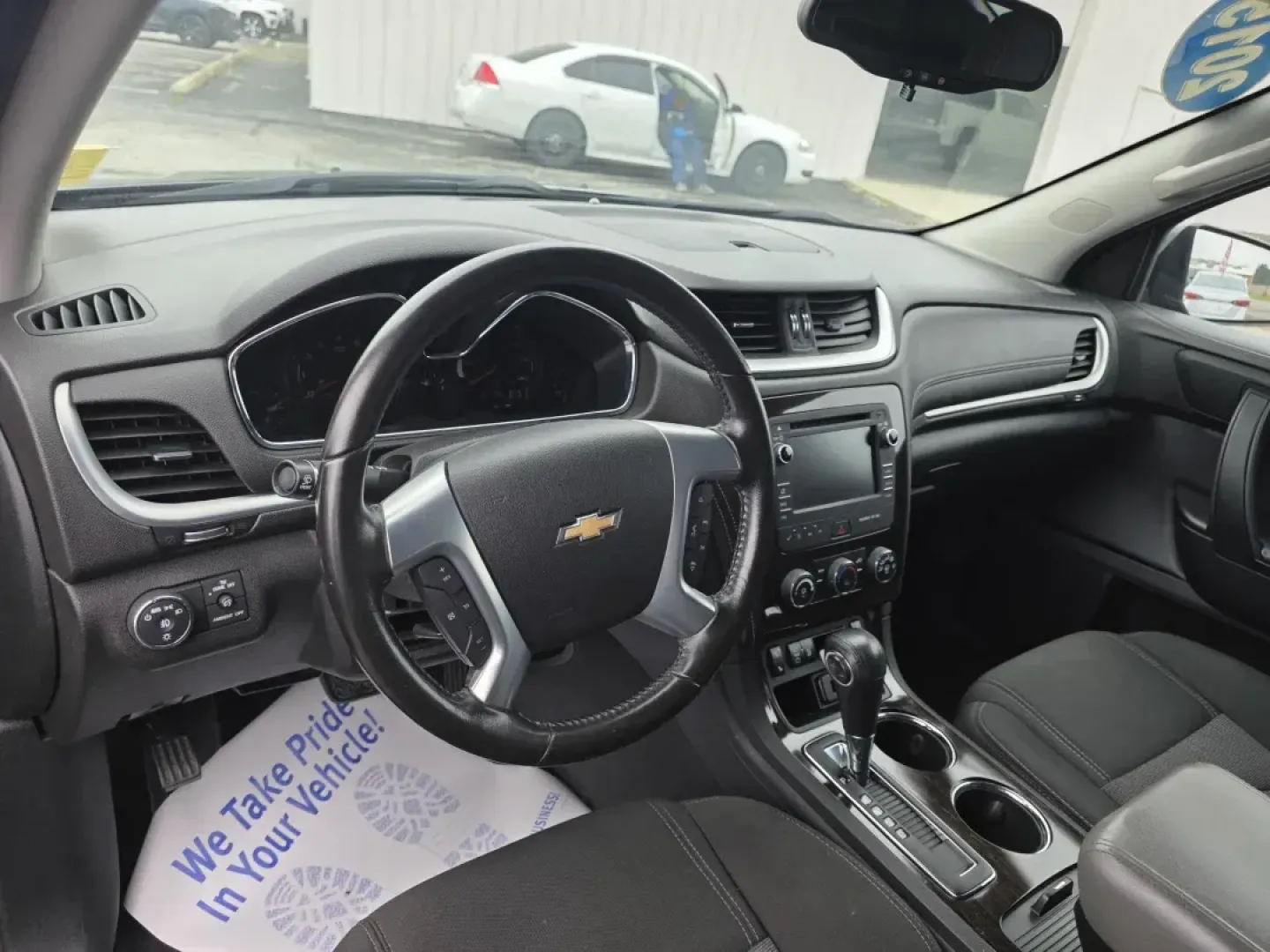 2015 Chevrolet TRAVERSE 1LT (1GNKRGKD2FJ) with an Other engine, located at 15 Petro Dr, Warsaw, IN, 46582, (574) 306-0055, 41.273563, -85.857544 - **Discover the Ideal Family Vehicle: 2015 Chevrolet Traverse 1LT at Auto Credit in Warsaw, IN**<br /> <br /> Are you searching for a family-friendly SUV that effortlessly combines comfort, space, and style? Look no further than the 2015 Chevrolet Traverse 1LT at Auto Credit, located conveniently at - Photo#3