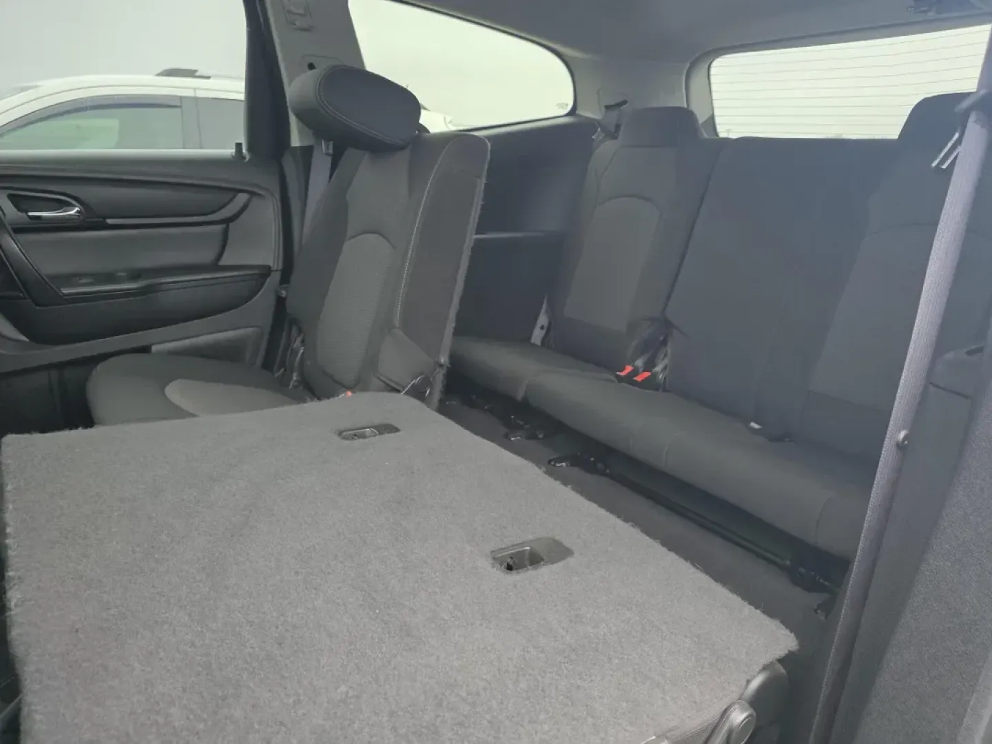 2015 Chevrolet TRAVERSE 1LT (1GNKRGKD2FJ) with an Other engine, located at 15 Petro Dr, Warsaw, IN, 46582, (574) 306-0055, 41.273563, -85.857544 - **Discover the Ideal Family Vehicle: 2015 Chevrolet Traverse 1LT at Auto Credit in Warsaw, IN**<br /> <br /> Are you searching for a family-friendly SUV that effortlessly combines comfort, space, and style? Look no further than the 2015 Chevrolet Traverse 1LT at Auto Credit, located conveniently at - Photo#6