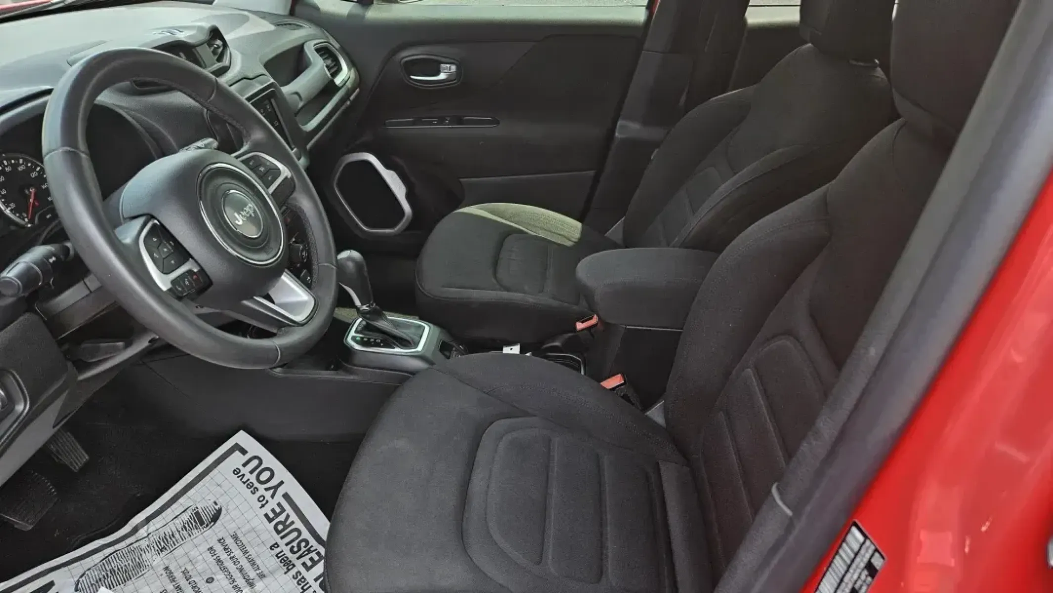 2018 Jeep RENEGADE LATITUDE (ZACCJABB9JP) with an Other engine, located at 5744 Central Avenue, Toledo, OH, 43615, (419) 724-0130, 41.676781, -83.682137 - **Unleash Your Adventurous Spirit with a 2018 Jeep Renegade Latitude! Perfect for Weekend Explorations!**<br /> <br /> Are you ready to elevate your weekend adventures and weekday commutes? Look no further than the striking 2018 Jeep Renegade Latitude, available now at Auto Credit in Toledo, OH! Thi - Photo#5
