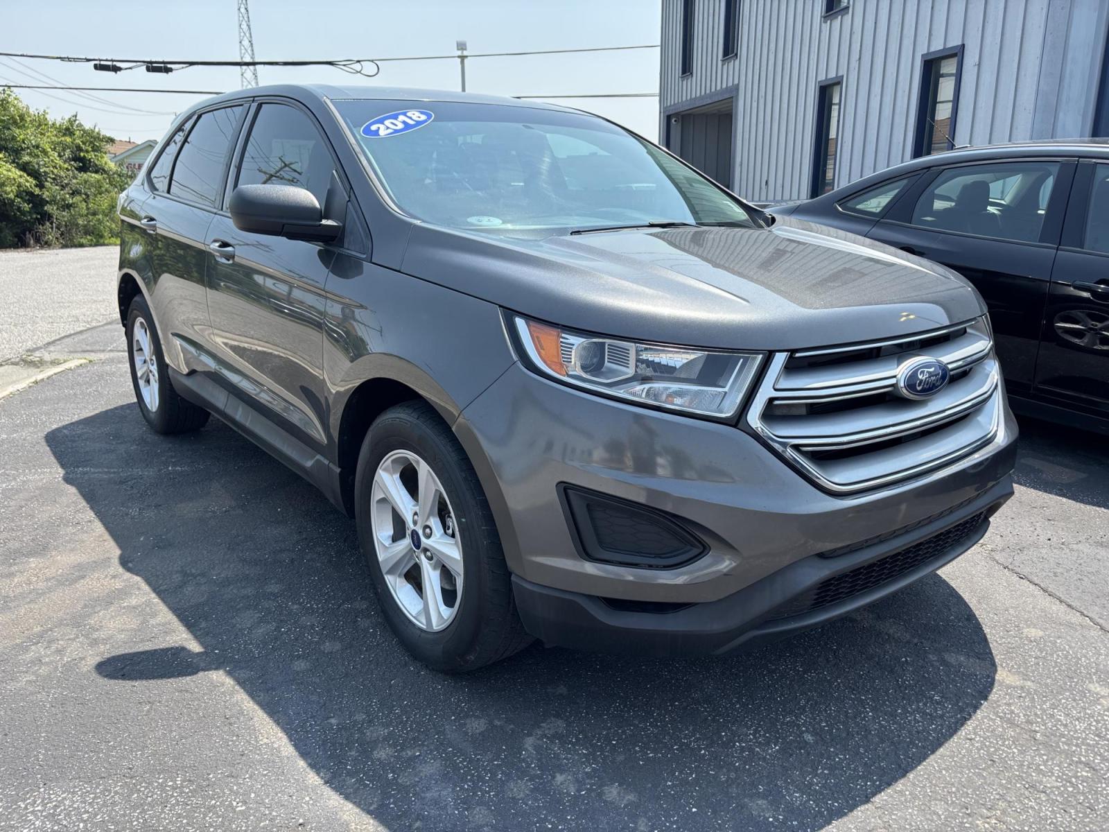 2018 Ford EDGE SE (2FMPK3G92JB) with an Other engine, located at 100 West Coliseum Boulevard, Fort Wayne, IN, 46805, (260) 471-0567, 41.119961, -85.140312 - Looking for a vehicle that perfectly balances style, space, and efficiency for your daily commute or weekend adventures? Look no further than this stunning 2018 Ford Edge SE, available at Auto Credit in Fort Wayne, Indiana. Whether you're a growing family needing room for the kids and their gear or - Photo#0