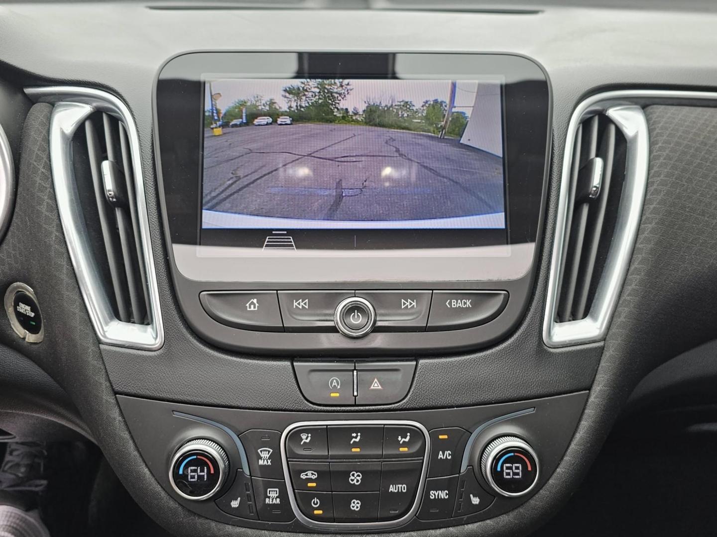 2020 WHITE Chevrolet MALIBU LT (1G1ZD5ST4LF) with an Other engine, located at 502 South Main Street, Columbia City, IN, 46725, (260) 244-4645, 41.151382, -85.490578 - 2020 Chevrolet MALIBU LT - Photo#9