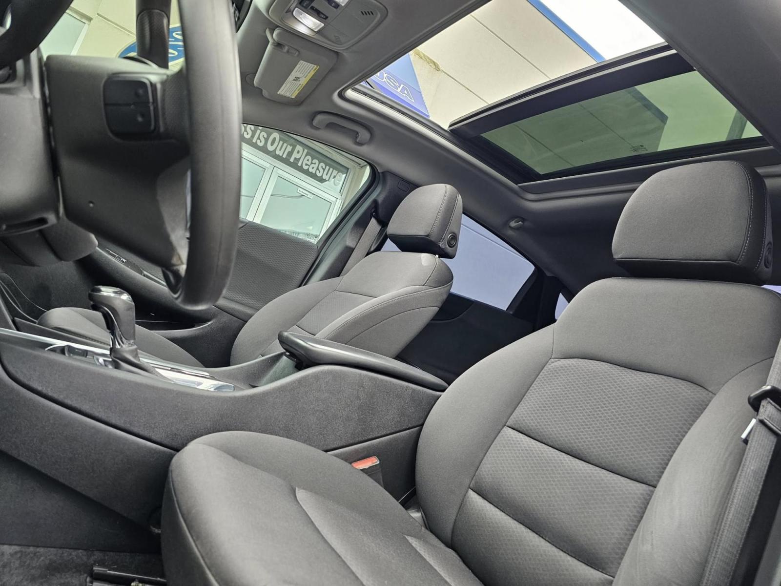 2020 WHITE Chevrolet MALIBU LT (1G1ZD5ST4LF) with an Other engine, located at 502 South Main Street, Columbia City, IN, 46725, (260) 244-4645, 41.151382, -85.490578 - 2020 Chevrolet MALIBU LT - Photo#6