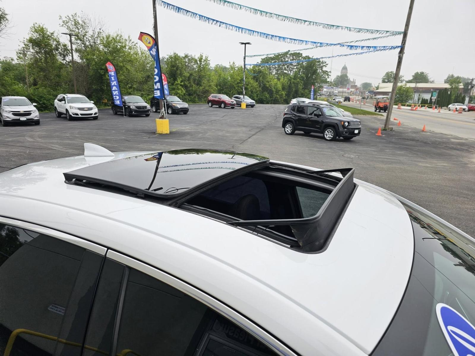 2020 WHITE Chevrolet MALIBU LT (1G1ZD5ST4LF) with an Other engine, located at 502 South Main Street, Columbia City, IN, 46725, (260) 244-4645, 41.151382, -85.490578 - 2020 Chevrolet MALIBU LT - Photo#2
