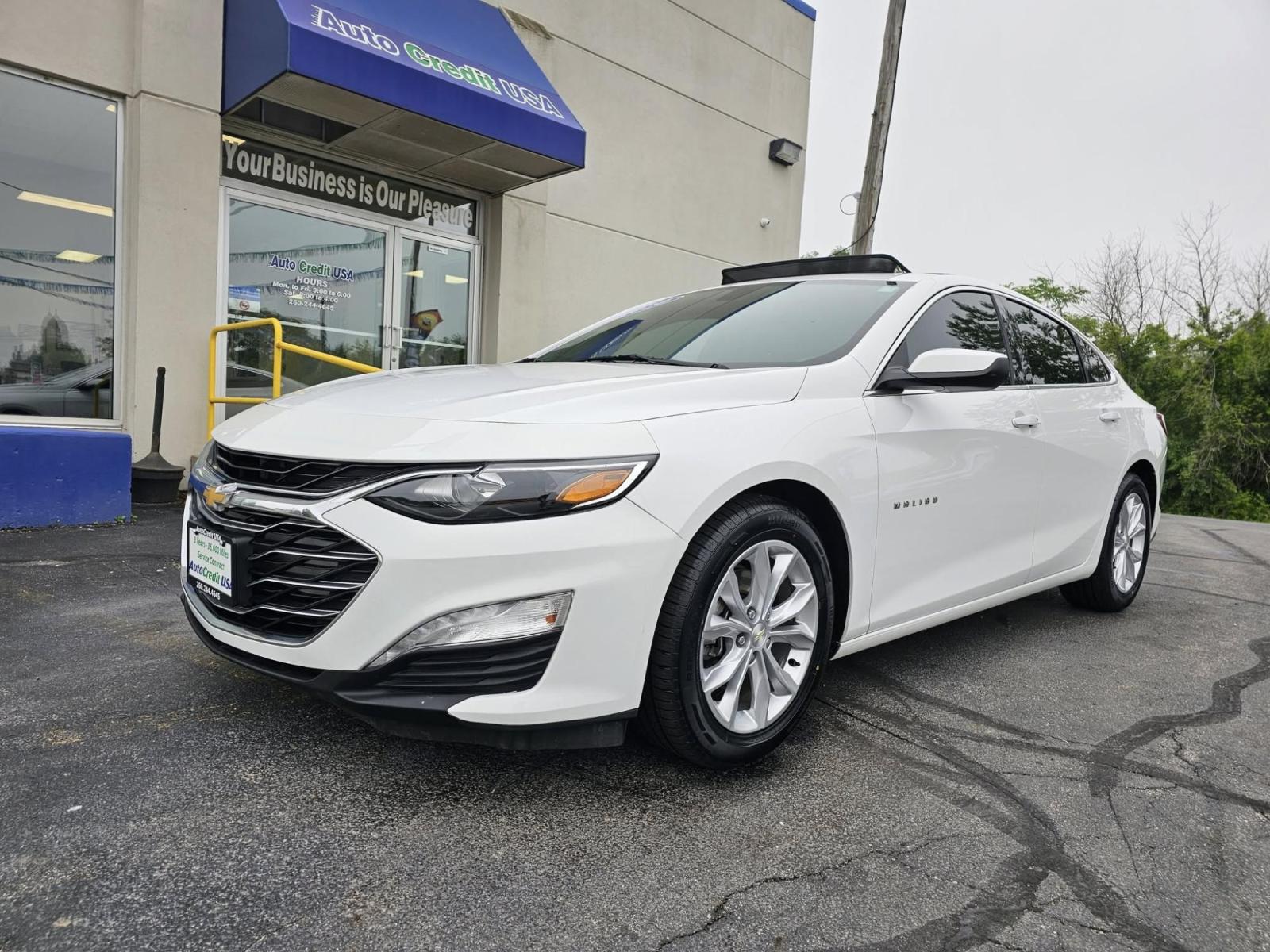 2020 WHITE Chevrolet MALIBU LT (1G1ZD5ST4LF) with an Other engine, located at 502 South Main Street, Columbia City, IN, 46725, (260) 244-4645, 41.151382, -85.490578 - 2020 Chevrolet MALIBU LT - Photo#0