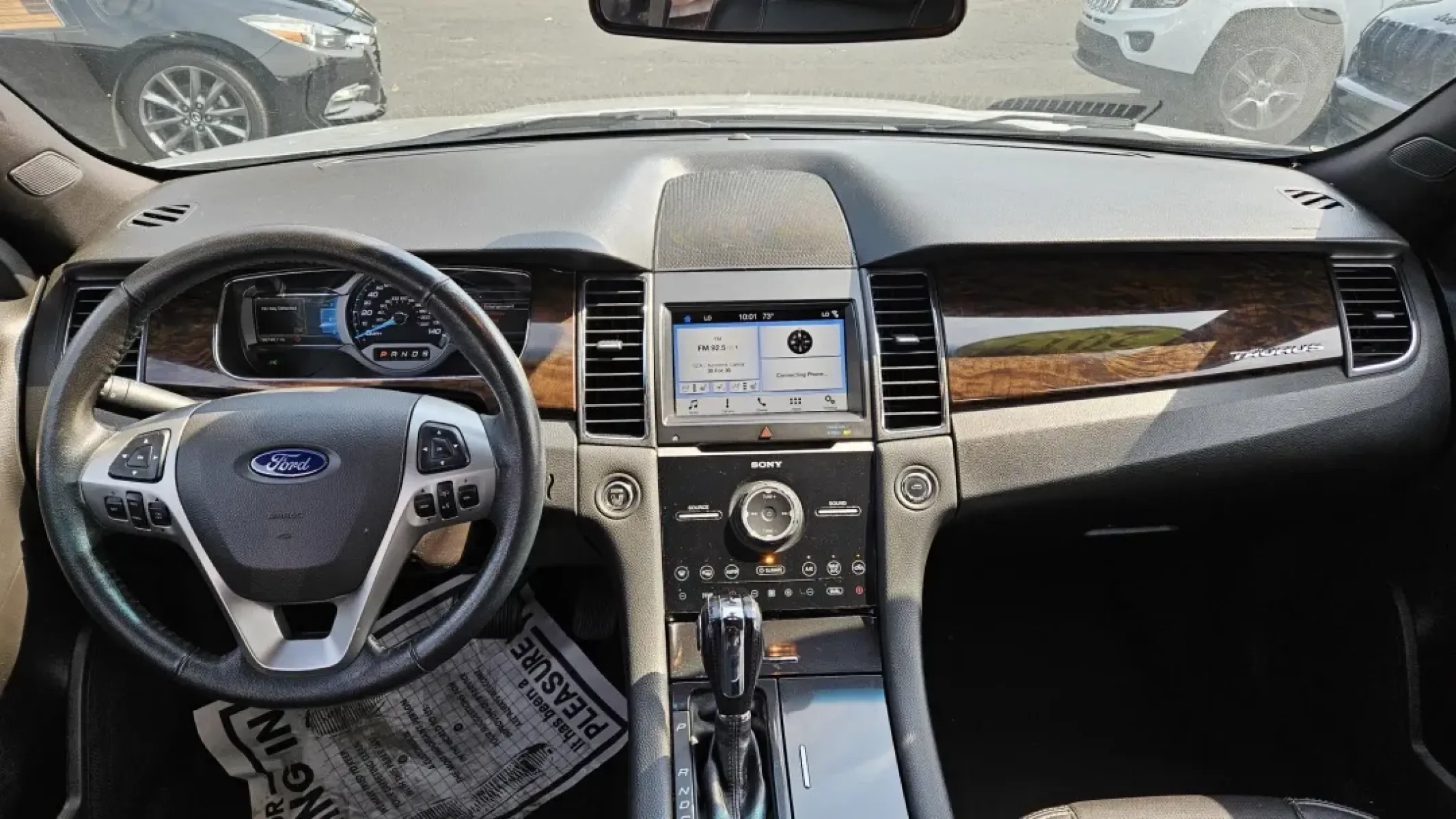 2019 Ford TAURUS LIMITED (1FAHP2F82KG) with an Other engine, located at 5744 Central Avenue, Toledo, OH, 43615, (419) 724-0130, 41.676781, -83.682137 - Discover the perfect blend of style, comfort, and reliability with this stunning 2019 Ford Taurus Limited, available now at Auto Credit in Toledo, Ohio. Whether you're commuting to work, taking the kids to school, or planning a weekend getaway, this sedan is designed to enhance your driving experien - Photo#5