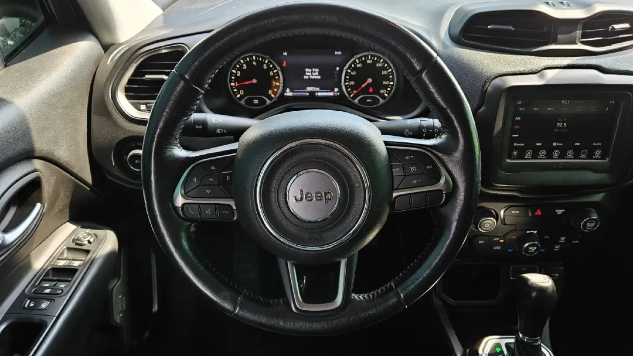 2018 Jeep Renegade (ZACCJADB7JP) with an Other engine, located at 5744 Central Avenue, Toledo, OH, 43615, (419) 724-0130, 41.676781, -83.682137 - Are you ready to elevate your weekend adventures or tackle daily commutes with confidence? Look no further! This 2018 Jeep Renegade Limited is not just a vehicle; it's your ticket to a lifestyle filled with exploration and comfort. With its robust SUV body and sleek gray exterior, this Renegade is p - Photo#8