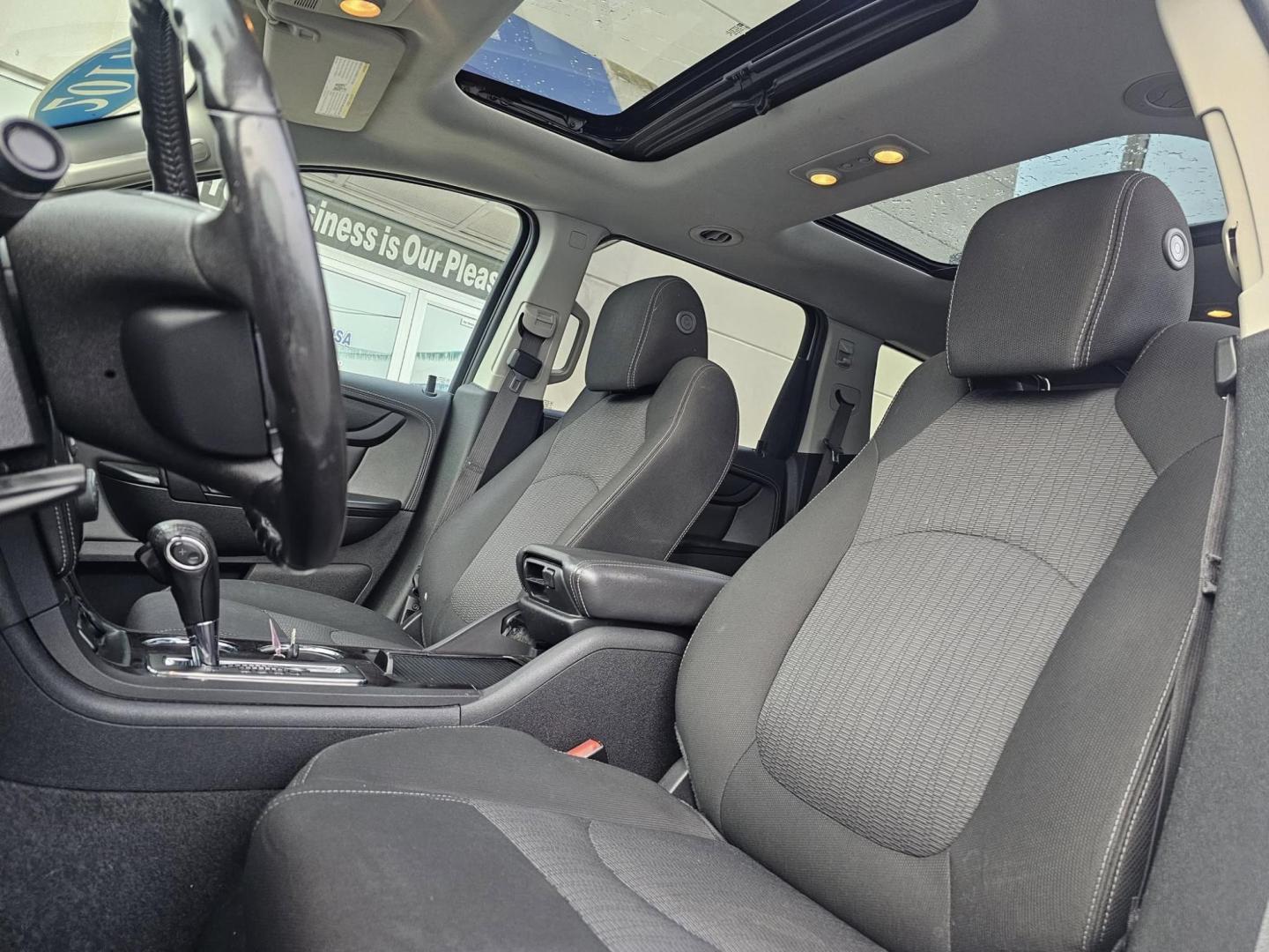 2017 WHITE Chevrolet TRAVERSE (1GNKRGKD7HJ) with an Other engine, located at 502 South Main Street, Columbia City, IN, 46725, (260) 244-4645, 41.151382, -85.490578 - **Adventure Awaits: Discover Your 2017 Chevrolet Traverse at Auto Credit!**<br /> <br /> Are you ready to elevate your family adventures or weekend getaways? Look no further than this stunning 2017 Chevrolet Traverse, available now at Auto Credit in Columbia City, Indiana. This versatile SUV is perf - Photo#6