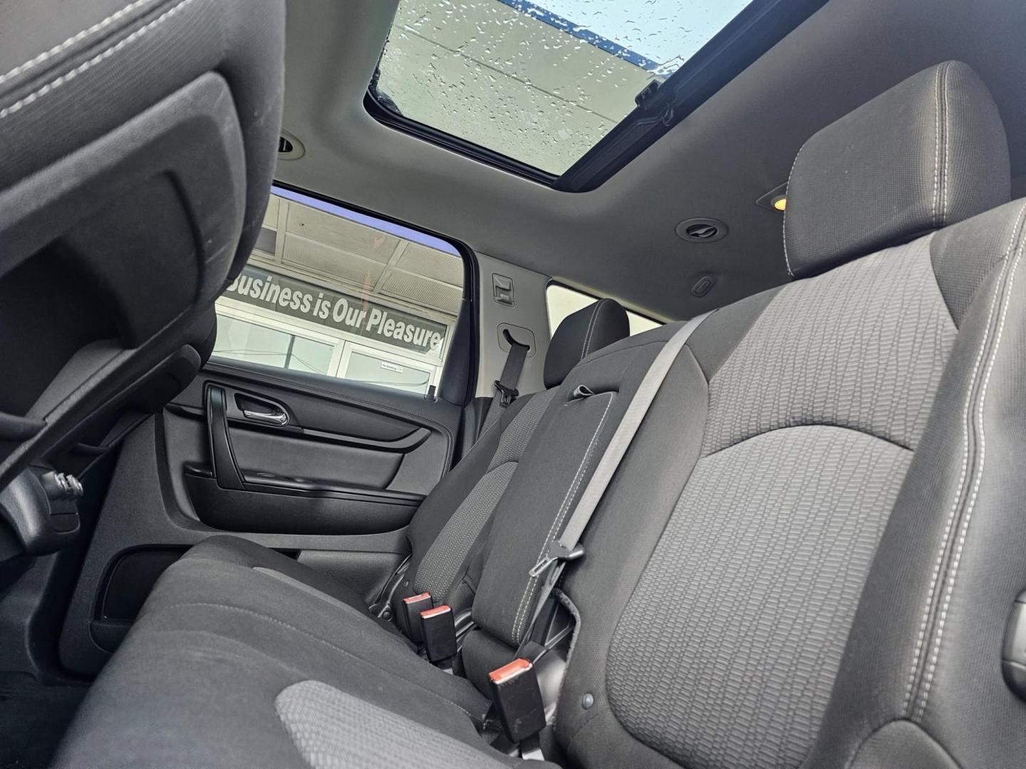 2017 WHITE Chevrolet TRAVERSE (1GNKRGKD7HJ) with an Other engine, located at 502 South Main Street, Columbia City, IN, 46725, (260) 244-4645, 41.151382, -85.490578 - **Adventure Awaits: Discover Your 2017 Chevrolet Traverse at Auto Credit!**<br /> <br /> Are you ready to elevate your family adventures or weekend getaways? Look no further than this stunning 2017 Chevrolet Traverse, available now at Auto Credit in Columbia City, Indiana. This versatile SUV is perf - Photo#5