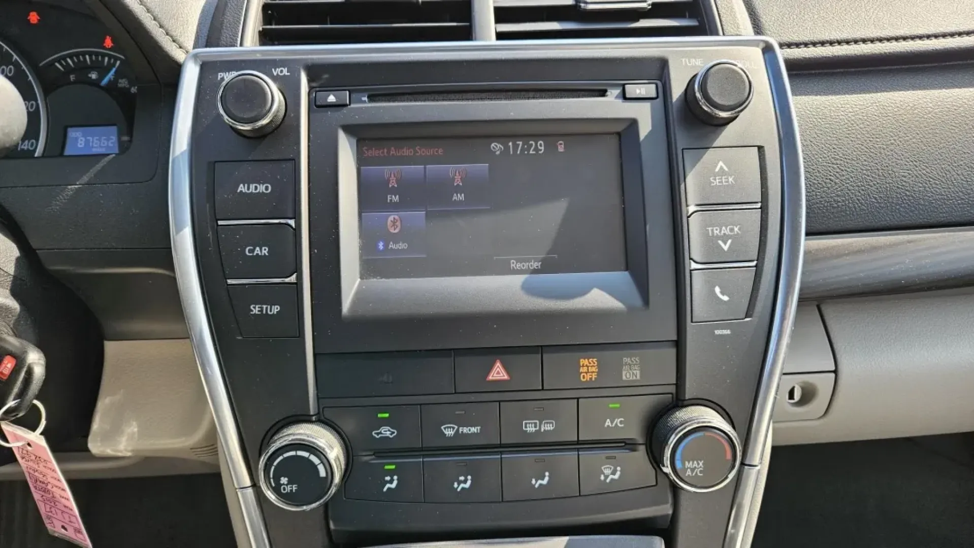 2015 Toyota CAMRY SE; LE; XLE; X (4T1BF1FK1FU) with an Other engine, located at 5744 Central Avenue, Toledo, OH, 43615, (419) 724-0130, 41.676781, -83.682137 - **2015 Toyota Camry: Your Perfect Ride for Life's Journeys**<br /> <br /> Are you ready to elevate your daily commute or weekend adventures? The 2015 Toyota Camry-available now at Auto Credit in Toledo, Ohio-is the ideal sedan for those seeking a blend of comfort, reliability, and style. With its sp - Photo#9