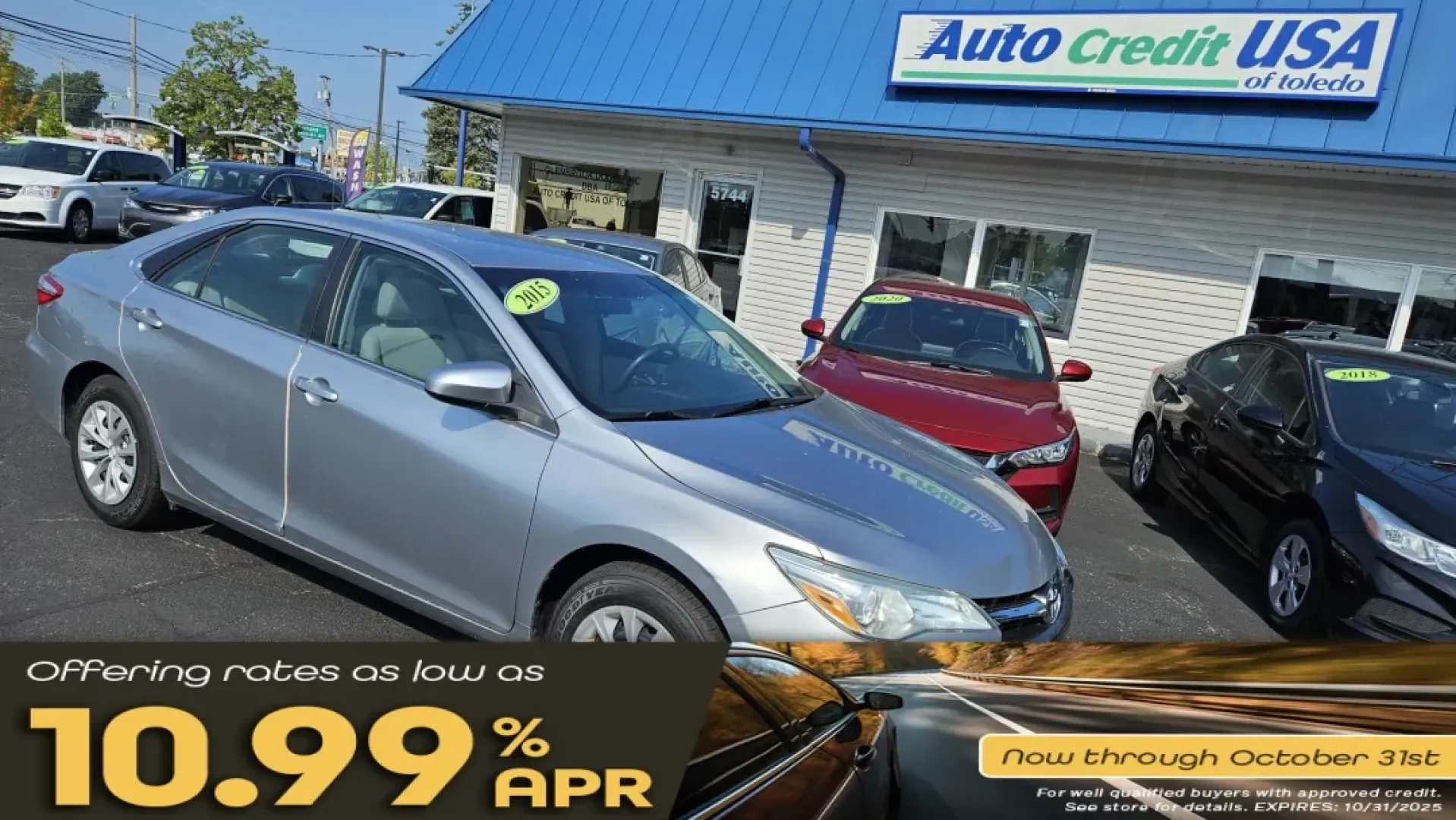 2015 Toyota CAMRY SE; LE; XLE; X (4T1BF1FK1FU) with an Other engine, located at 5744 Central Avenue, Toledo, OH, 43615, (419) 724-0130, 41.676781, -83.682137 - **2015 Toyota Camry: Your Perfect Ride for Life's Journeys**<br /> <br /> Are you ready to elevate your daily commute or weekend adventures? The 2015 Toyota Camry-available now at Auto Credit in Toledo, Ohio-is the ideal sedan for those seeking a blend of comfort, reliability, and style. With its sp - Photo#0
