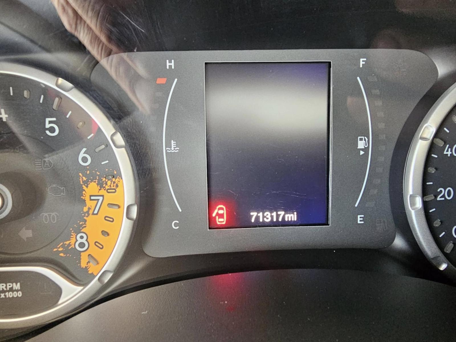 2017 WHITE Jeep Renegade (ZACCJAAB6HP) with an Other engine, located at 502 South Main Street, Columbia City, IN, 46725, (260) 244-4645, 41.151382, -85.490578 - Are you ready to elevate your adventures and redefine your daily commute? Imagine cruising confidently through Columbia City and beyond in a 2017 Jeep Renegade Sport, the perfect blend of rugged capability and urban style. This compact SUV is designed not just for the road, but for life. Whether you - Photo#8