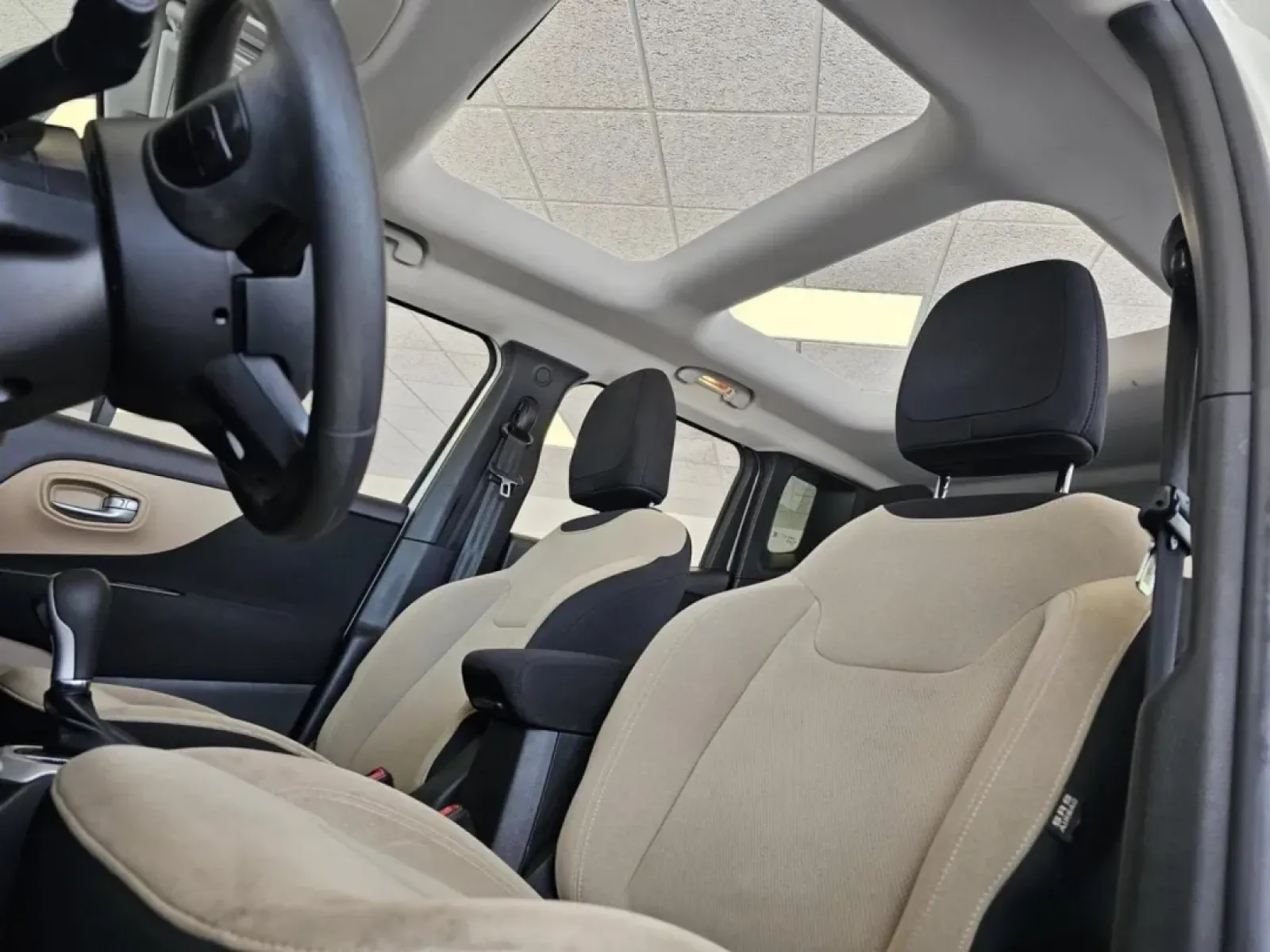 2017 WHITE Jeep Renegade (ZACCJAAB6HP) with an Other engine, located at 502 South Main Street, Columbia City, IN, 46725, (260) 244-4645, 41.151382, -85.490578 - Are you ready to elevate your adventures and redefine your daily commute? Imagine cruising confidently through Columbia City and beyond in a 2017 Jeep Renegade Sport, the perfect blend of rugged capability and urban style. This compact SUV is designed not just for the road, but for life. Whether you - Photo#2