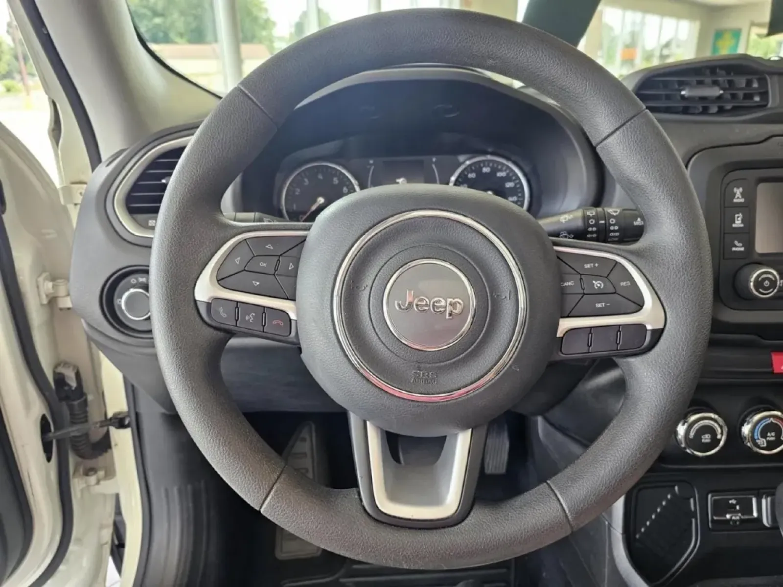 2017 WHITE Jeep Renegade (ZACCJAAB6HP) with an Other engine, located at 502 South Main Street, Columbia City, IN, 46725, (260) 244-4645, 41.151382, -85.490578 - Are you ready to elevate your adventures and redefine your daily commute? Imagine cruising confidently through Columbia City and beyond in a 2017 Jeep Renegade Sport, the perfect blend of rugged capability and urban style. This compact SUV is designed not just for the road, but for life. Whether you - Photo#4