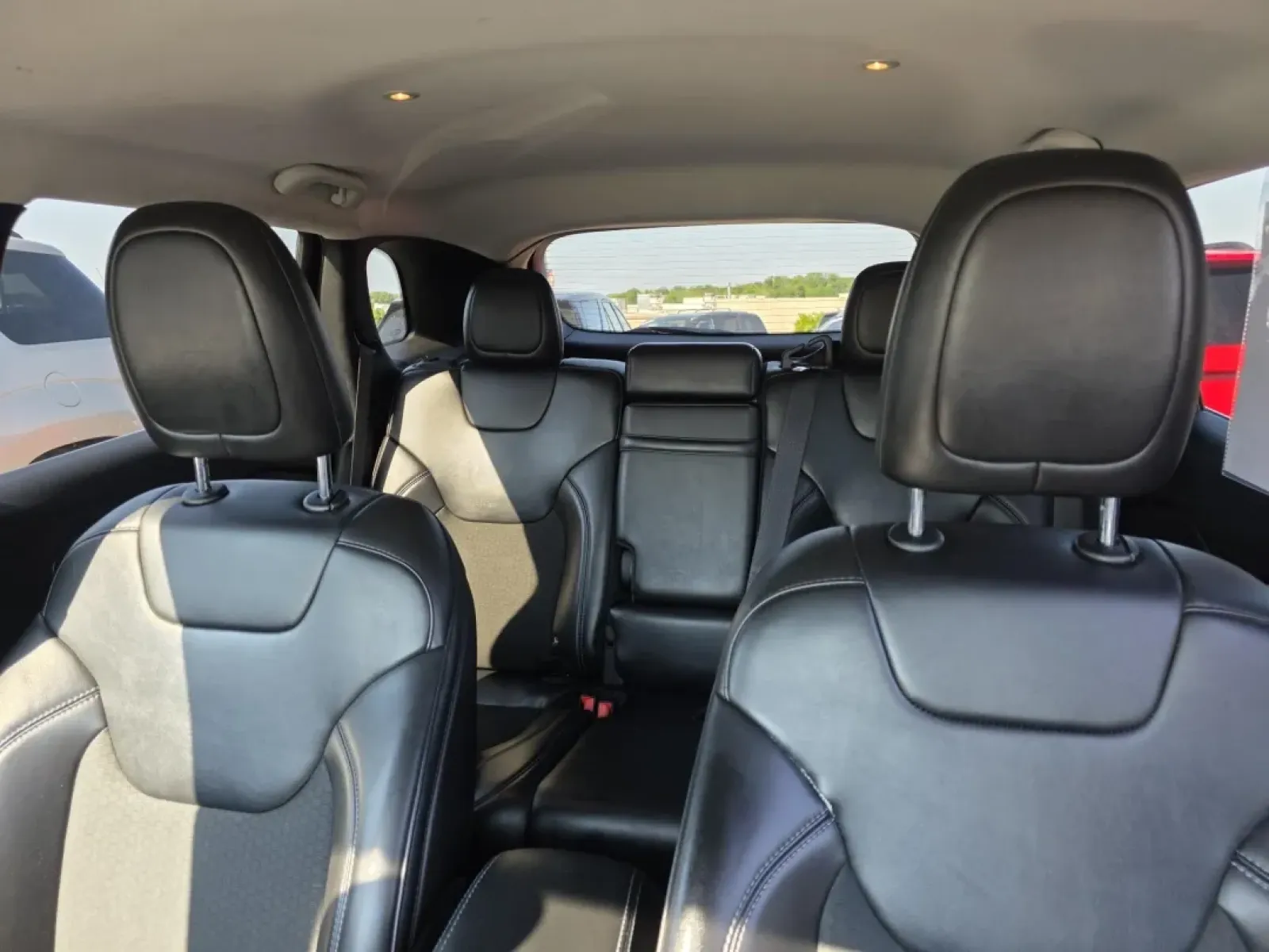 2019 Jeep Cherokee (1C4PJLLB7KD) with an Other engine, located at 15 Petro Dr, Warsaw, IN, 46582, (574) 306-0055, 41.273563, -85.857544 - Adventure awaits with this 2019 Jeep Cherokee, a perfect blend of rugged capability and urban sophistication designed for the modern explorer. Whether you're navigating through the bustling streets of Warsaw, IN, or seeking out hidden trails in nearby Winona Lake, this crossover is your ideal partne - Photo#4