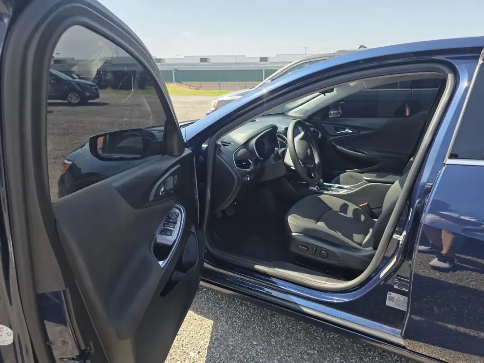 2021 Chevrolet MALIBU LT (1LT) (1G1ZD5STXMF) with an Other engine, located at 15 Petro Dr, Warsaw, IN, 46582, (574) 306-0055, 41.273563, -85.857544 - **Unleash Your Driving Potential with the 2021 Chevrolet Malibu LT! Perfect for Daily Commuters and Family Adventures!**<br /> <br /> Are you in the market for a reliable, stylish, and affordable vehicle that accommodates everything life throws your way? Look no further than the **2021 Chevrolet Mal - Photo#2