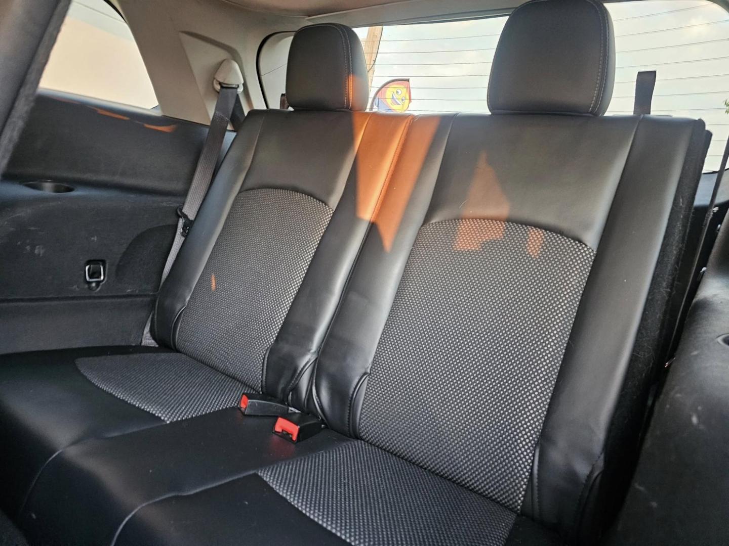 2017 BLACK /BLACK Dodge Journey Crossroad (3C4PDCGB3HT) with an 2.4L L4 DOHC 16V engine, 4A transmission, located at 502 South Main Street, Columbia City, IN, 46725, (260) 244-4645, 41.151382, -85.490578 - Photo#6