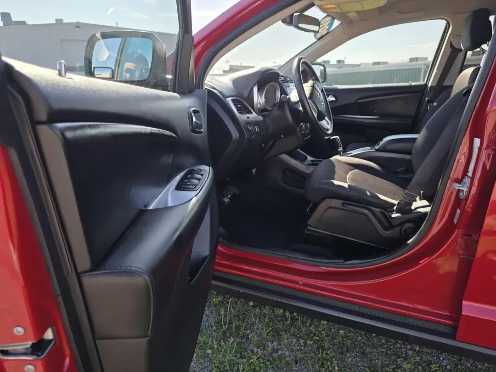 2018 Dodge JOURNEY SE (3C4PDCAB0JT) with an Other engine, located at 15 Petro Dr, Warsaw, IN, 46582, (574) 306-0055, 41.273563, -85.857544 - Are you searching for the perfect vehicle that balances family-friendly comfort with weekend adventure capability? Look no further! This 2018 Dodge Journey SE, available at Auto Credit in Warsaw, Indiana, is the ideal choice for growing families and budget-conscious buyers alike. With its spacious i - Photo#2