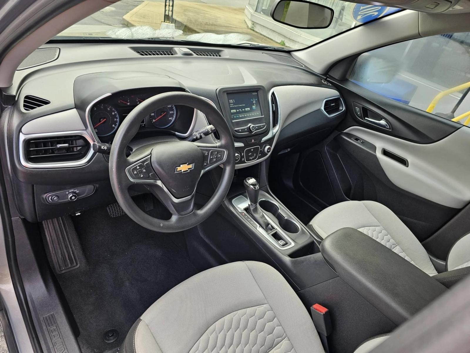 2018 /BLACK Chevrolet Equinox LT 2WD (3GNAXJEV3JS) with an 1.5L L4 DIR DOHC 16V TURBO engine, 6A transmission, located at 502 South Main Street, Columbia City, IN, 46725, (260) 244-4645, 41.151382, -85.490578 - Photo#6