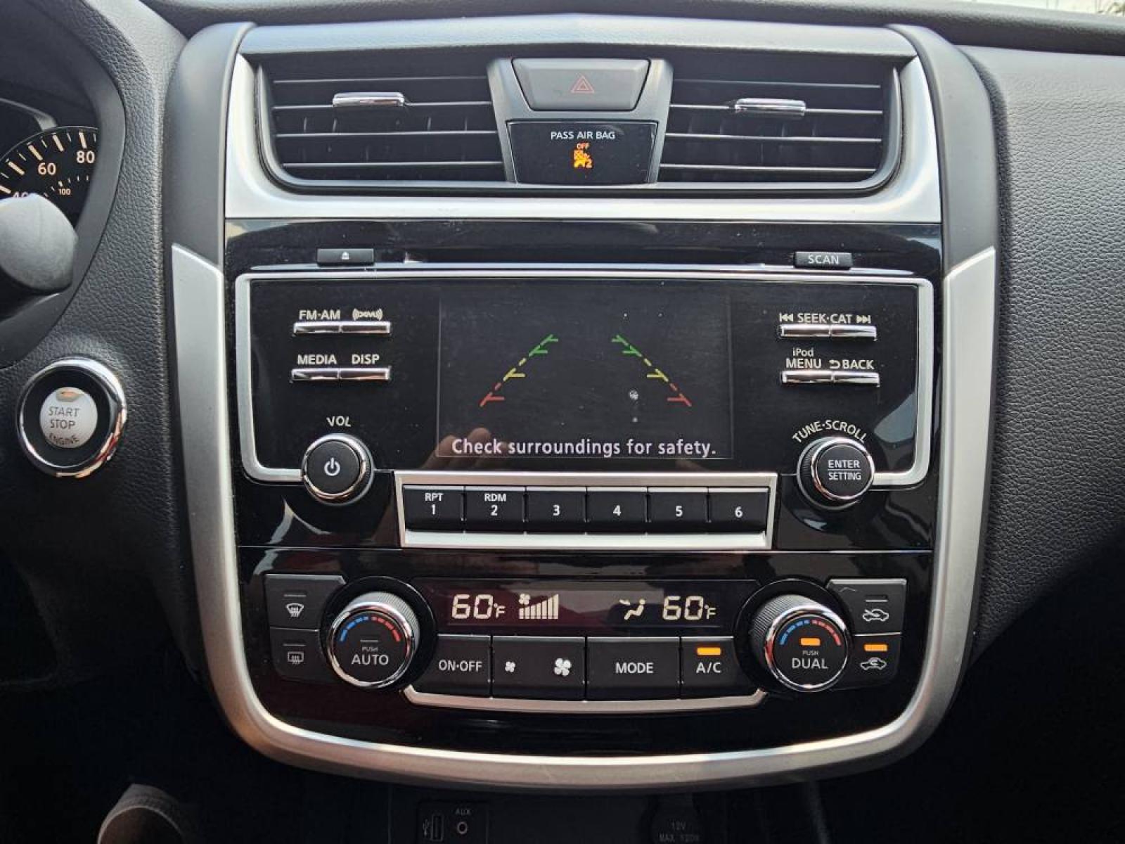 2018 SILVER /BLACK Nissan Altima 2.5 (1N4AL3AP9JC) with an 2.5L L4 DOHC 16V engine, CVT transmission, located at 502 South Main Street, Columbia City, IN, 46725, (260) 244-4645, 41.151382, -85.490578 - Photo#6