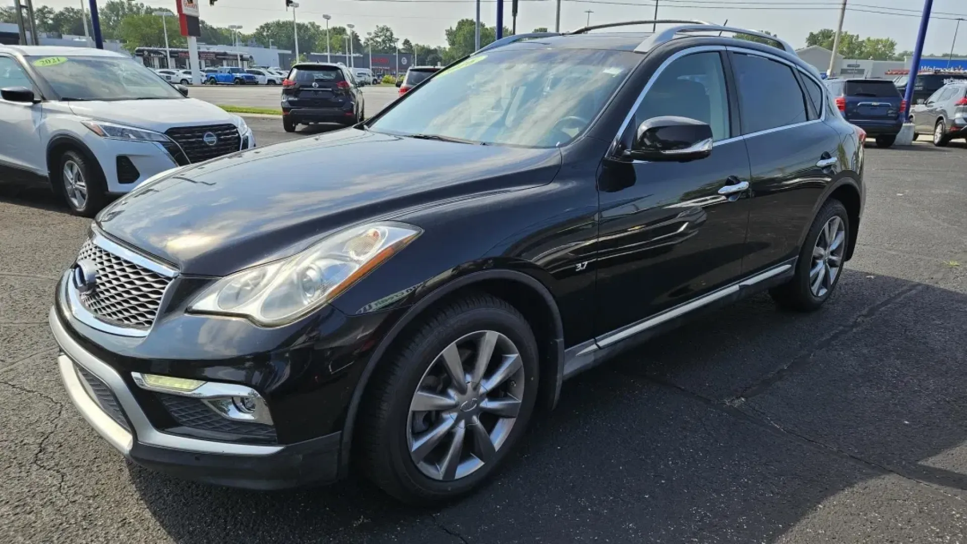 2016 Infiniti QX50 BASE; JOURNEY (JN1BJ0RP5GM) with an Other engine, located at 5744 Central Avenue, Toledo, OH, 43615, (419) 724-0130, 41.676781, -83.682137 - ### Discover Your Next Adventure with the 2016 Infiniti QX50 Perfect for Growing Families!<br /> <br /> Are you looking for an SUV that combines style, comfort, and practicality? The 2016 Infiniti QX50 is the ideal vehicle for those who crave a blend of luxury and functionality, making it perfect f - Photo#1