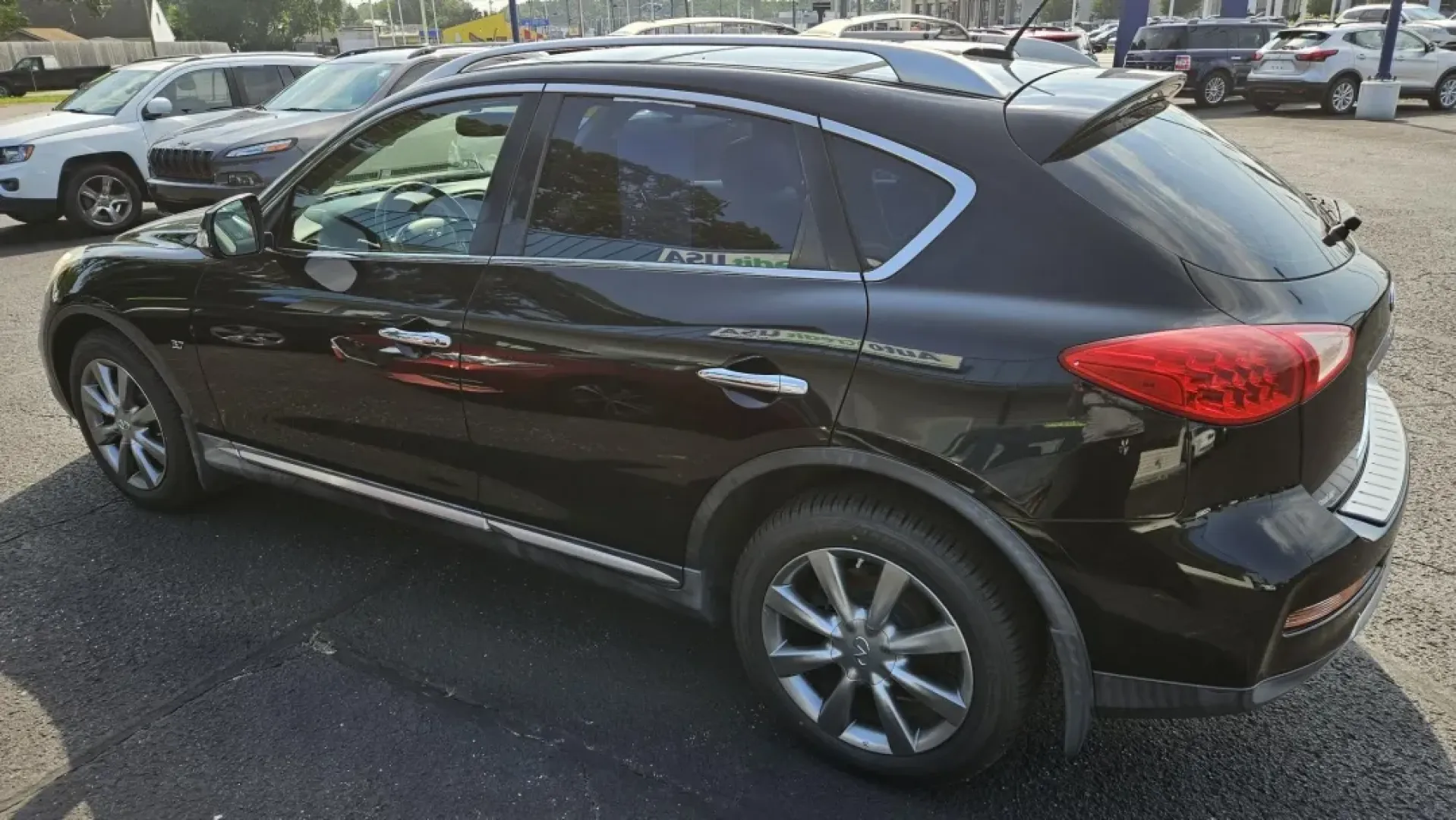 2016 Infiniti QX50 BASE; JOURNEY (JN1BJ0RP5GM) with an Other engine, located at 5744 Central Avenue, Toledo, OH, 43615, (419) 724-0130, 41.676781, -83.682137 - ### Discover Your Next Adventure with the 2016 Infiniti QX50 Perfect for Growing Families!<br /> <br /> Are you looking for an SUV that combines style, comfort, and practicality? The 2016 Infiniti QX50 is the ideal vehicle for those who crave a blend of luxury and functionality, making it perfect f - Photo#2
