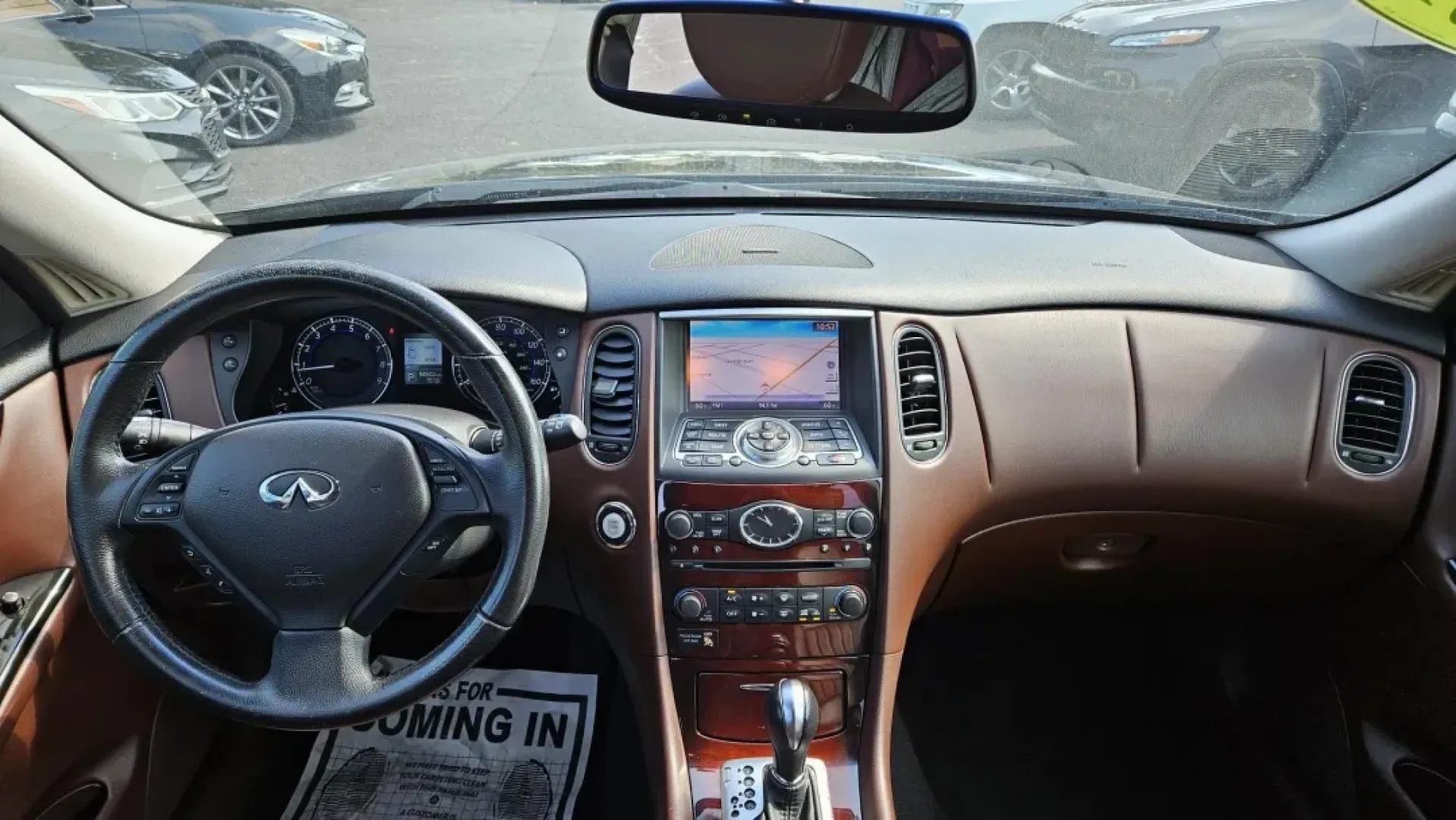 2016 Infiniti QX50 BASE; JOURNEY (JN1BJ0RP5GM) with an Other engine, located at 5744 Central Avenue, Toledo, OH, 43615, (419) 724-0130, 41.676781, -83.682137 - ### Discover Your Next Adventure with the 2016 Infiniti QX50 Perfect for Growing Families!<br /> <br /> Are you looking for an SUV that combines style, comfort, and practicality? The 2016 Infiniti QX50 is the ideal vehicle for those who crave a blend of luxury and functionality, making it perfect f - Photo#7