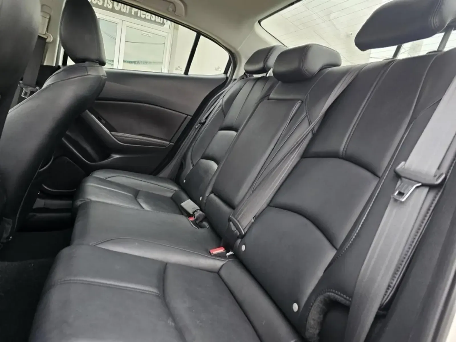 2018 WHITE Mazda 3 (3MZBN1V34JM) with an Other engine, located at 502 South Main Street, Columbia City, IN, 46725, (260) 244-4645, 41.151382, -85.490578 - **Discover Adventure and Comfort with the 2018 Mazda MAZDA3 at Auto Credit!**<br /> <br /> If you're seeking a reliable and stylish sedan that effortlessly blends comfort with performance, the 2018 Mazda MAZDA3 is your perfect match! Ideal for daily commuters who crave efficiency and drivers who lov - Photo#1