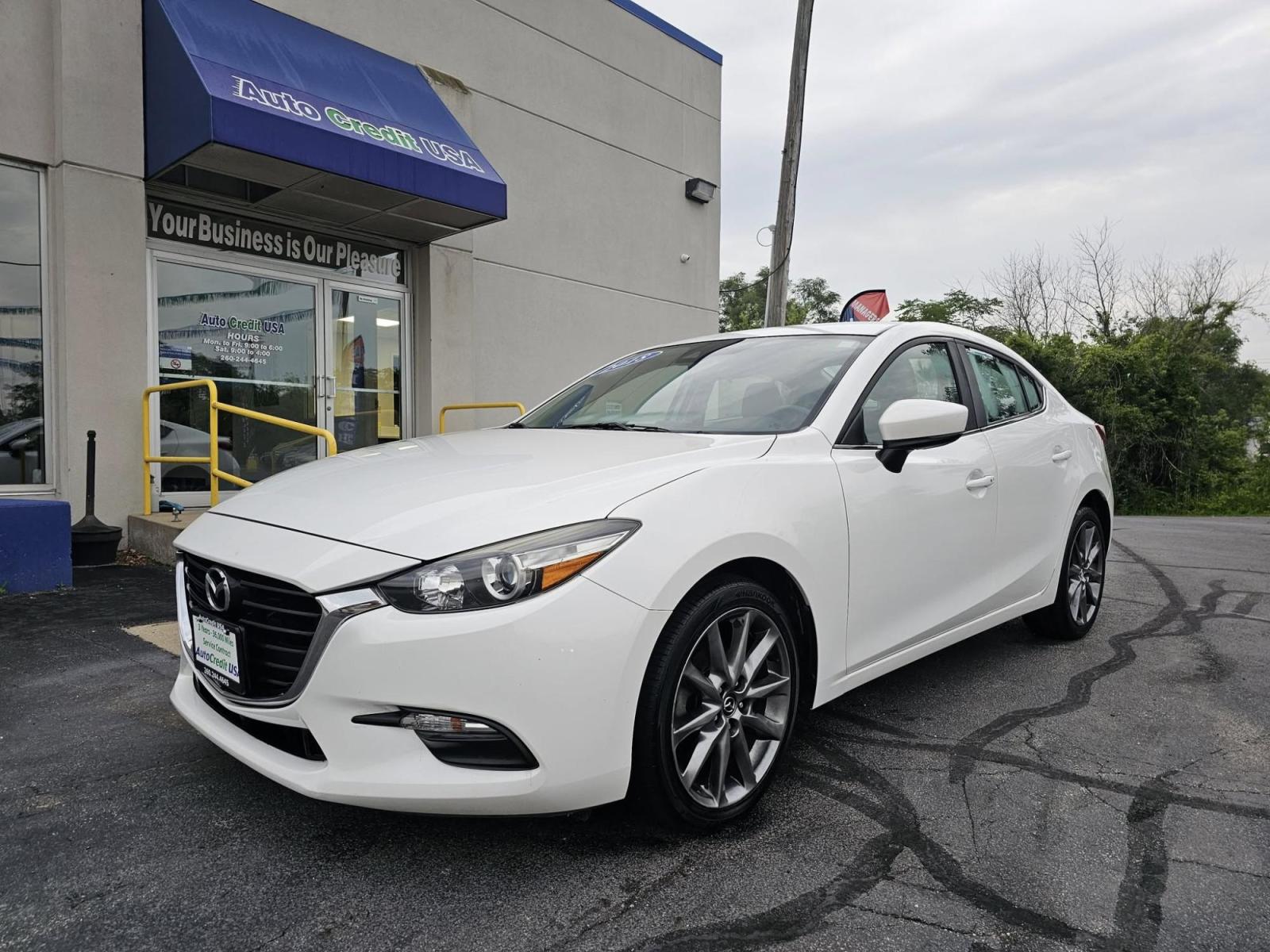 2018 WHITE /BLACK Mazda MAZDA3 Touring (3MZBN1V34JM) with an 2.5L L4 DOHC 16V engine, 6A transmission, located at 502 South Main Street, Columbia City, IN, 46725, (260) 244-4645, 41.151382, -85.490578 - Photo#0