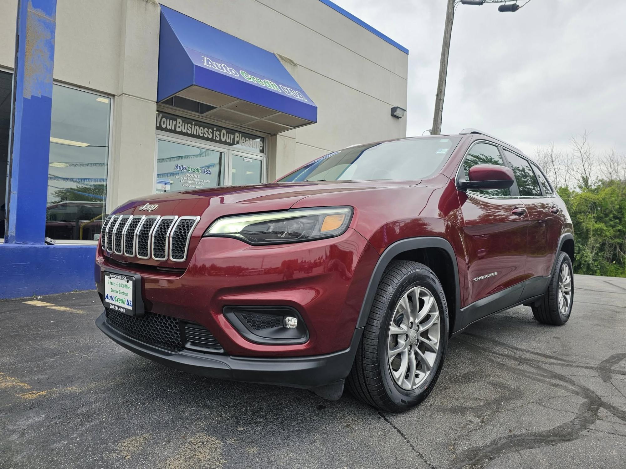 photo of 2019 Jeep CHEROKEE LATITUDE 