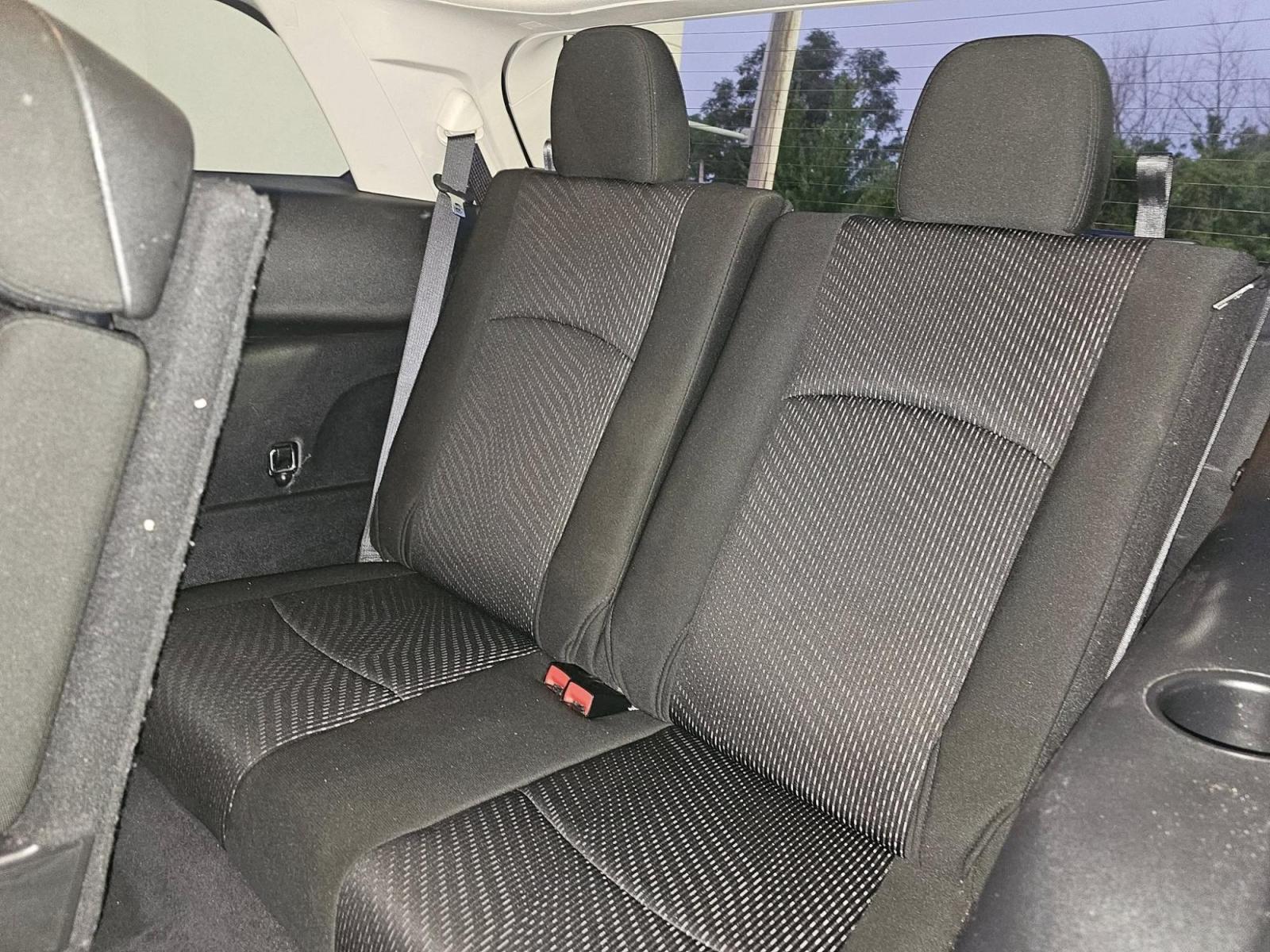 2019 GRAY Dodge Journey (3C4PDCAB4KT) with an Other engine, located at 502 South Main Street, Columbia City, IN, 46725, (260) 244-4645, 41.151382, -85.490578 - **Embark on Your Next Adventure with the 2019 Dodge Journey SE!**<br /> <br /> Are you ready to elevate your family outings or weekend getaways? The 2019 Dodge Journey SE is the perfect companion for those who crave the versatility of an SUV while enjoying the comforts of a spacious interior. Whethe - Photo#4