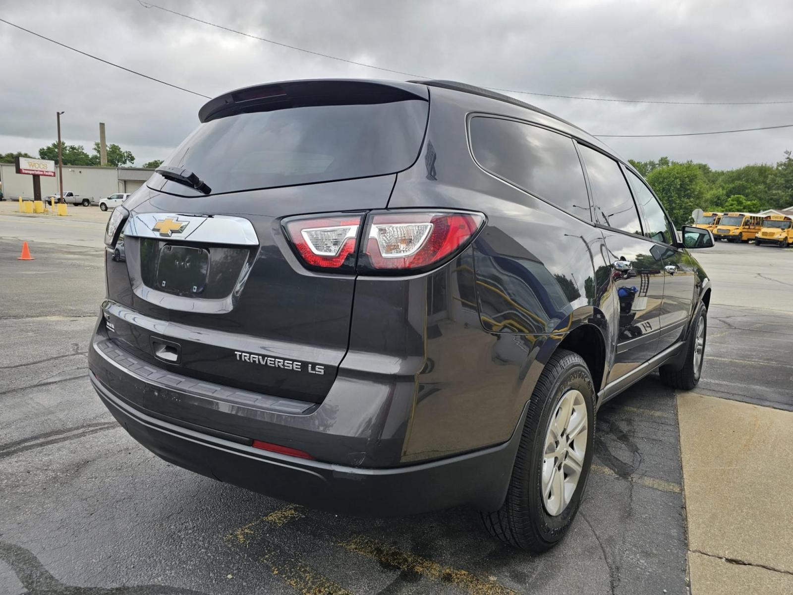 2015 SILVER /GREY Chevrolet Traverse LS AWD w/PDC (1GNKVFED4FJ) with an 3.6L V6 DOHC 24V engine, 6-Speed Automatic transmission, located at 100 West Coliseum Boulevard, Fort Wayne, IN, 46805, (260) 471-0567, 41.119961, -85.140312 - Photo#2