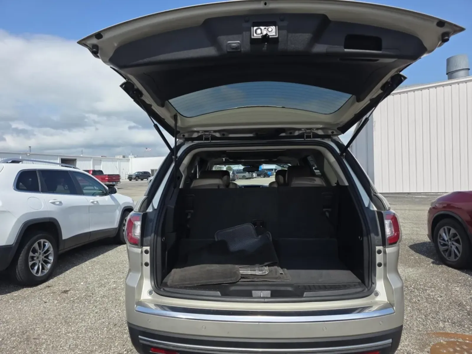 2016 GMC Acadia (1GKKRRKD1GJ) with an Other engine, located at 15 Petro Dr, Warsaw, IN, 46582, (574) 306-0055, 41.273563, -85.857544 - **Adventure Awaits with the 2016 GMC Acadia - Your Perfect Family SUV!**<br /> <br /> Are you ready to elevate your family road trips and daily commutes? The 2016 GMC Acadia is designed for those who cherish unforgettable moments on the road while ensuring comfort and safety for every passenger. Whe - Photo#7