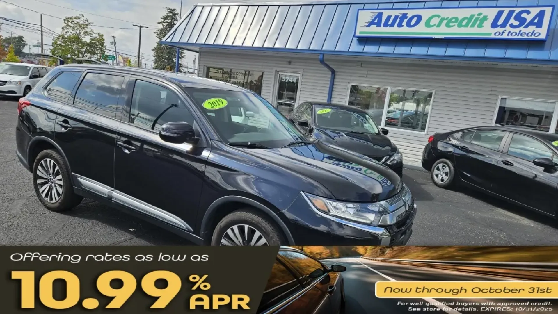 2019 Mitsubishi Outlander (JA4AZ3A31KZ) with an Other engine, located at 5744 Central Avenue, Toledo, OH, 43615, (419) 724-0130, 41.676781, -83.682137 - **Discover Your Next Adventure with the 2019 Mitsubishi Outlander at Auto Credit in Toledo, OH!**<br /> <br /> Are you ready to elevate your family outings, weekend adventures, or daily commutes? The 2019 Mitsubishi Outlander is the perfect SUV for those seeking versatility without compromising on s - Photo#0