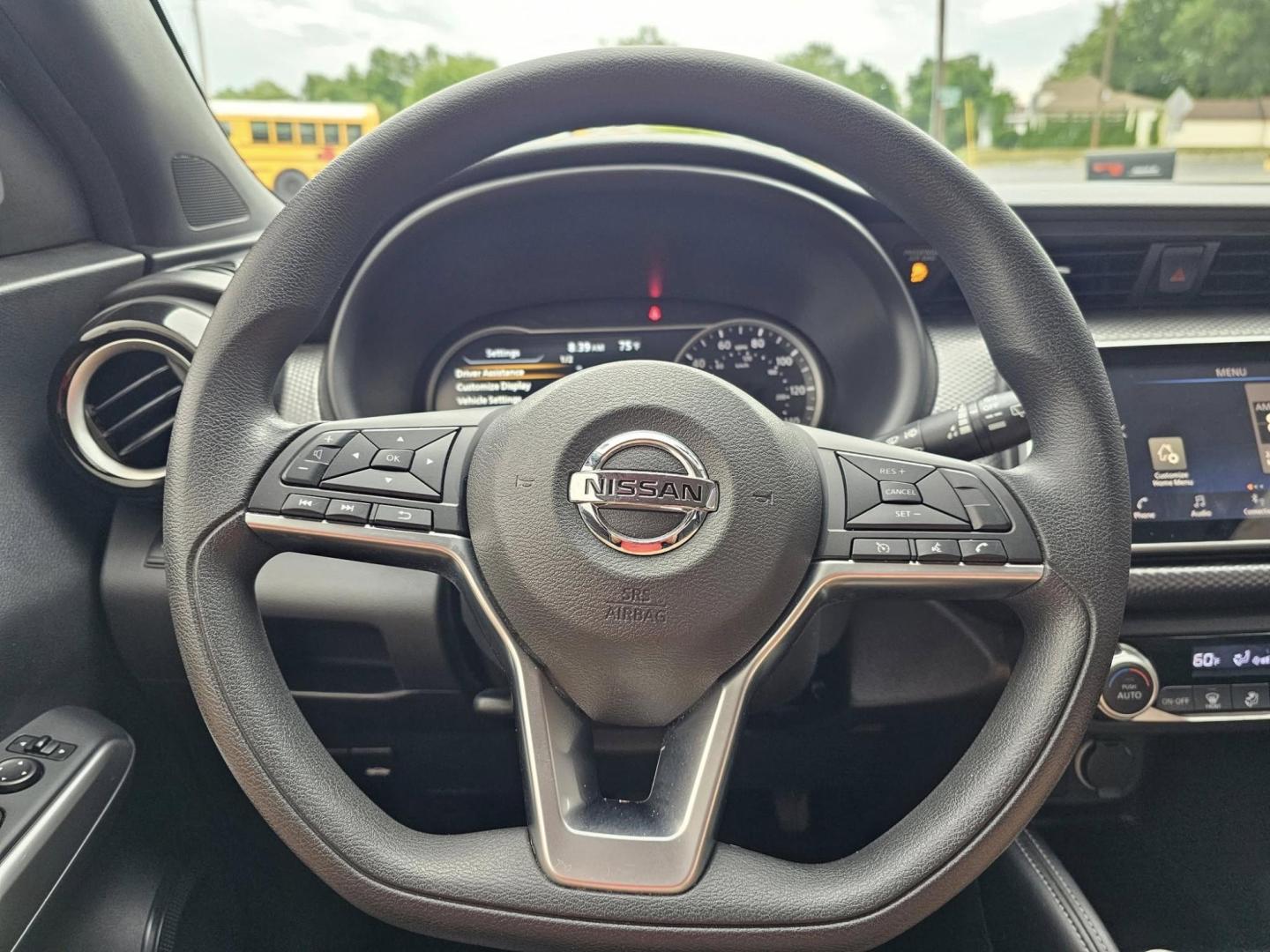 2019 WHITE /BLACK Nissan Kicks S (3N1CP5CU0KL) with an 1.6L L4 engine, CVT transmission, located at 502 South Main Street, Columbia City, IN, 46725, (260) 244-4645, 41.151382, -85.490578 - Photo#7