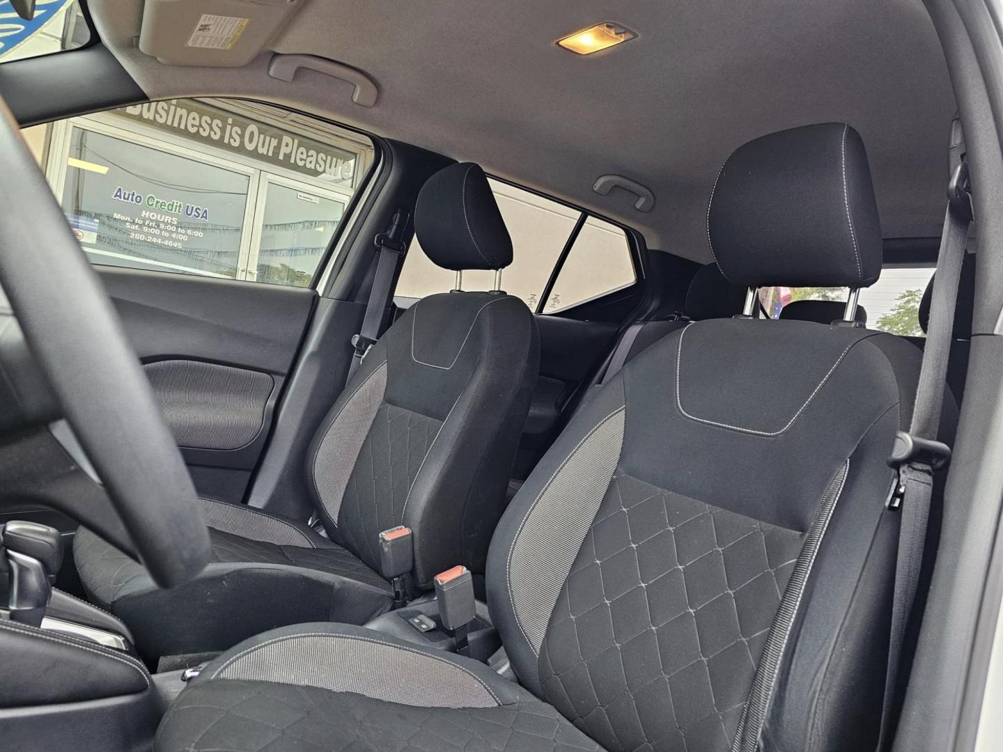 2019 WHITE /BLACK Nissan Kicks S (3N1CP5CU0KL) with an 1.6L L4 engine, CVT transmission, located at 502 South Main Street, Columbia City, IN, 46725, (260) 244-4645, 41.151382, -85.490578 - Photo#5