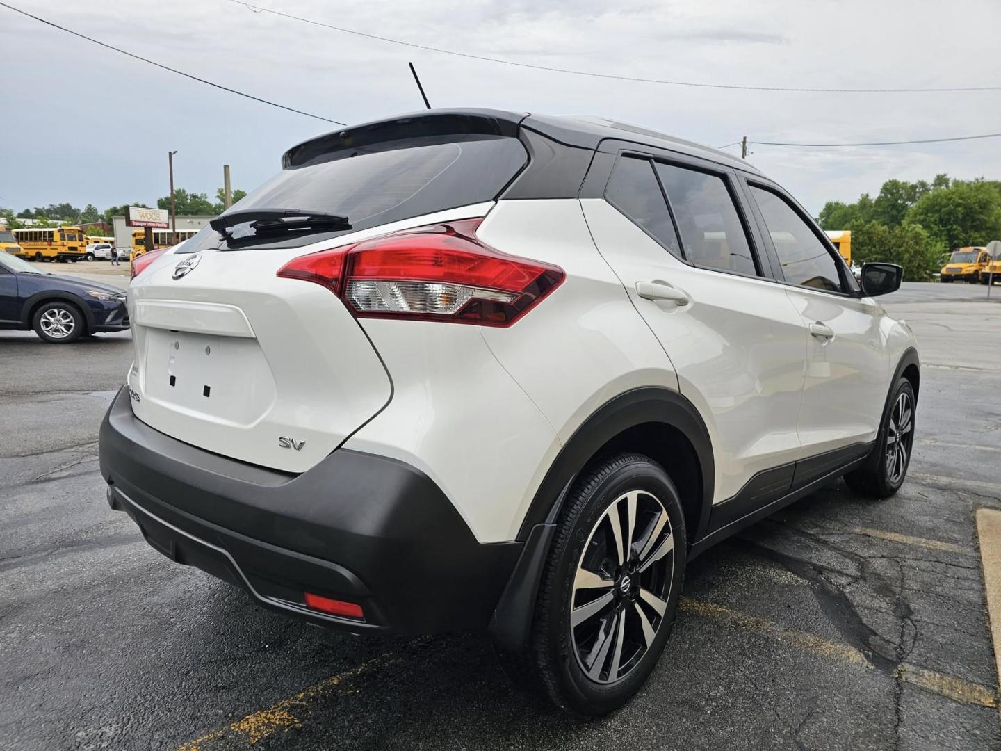 2019 WHITE /BLACK Nissan Kicks S (3N1CP5CU0KL) with an 1.6L L4 engine, CVT transmission, located at 502 South Main Street, Columbia City, IN, 46725, (260) 244-4645, 41.151382, -85.490578 - Photo#2
