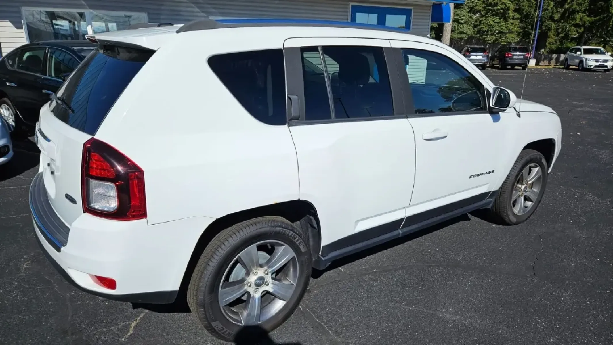 2016 Jeep Compass (1C4NJCEA7GD) with an Other engine, located at 5744 Central Avenue, Toledo, OH, 43615, (419) 724-0130, 41.676781, -83.682137 - Are you ready to embark on new adventures with a vehicle that combines style, utility, and reliability? Meet the 2016 Jeep Compass, a versatile SUV that's perfect for both city drives and weekend excursions. Whether you're navigating Toledo's busy downtown streets or heading out with family for a sc - Photo#4