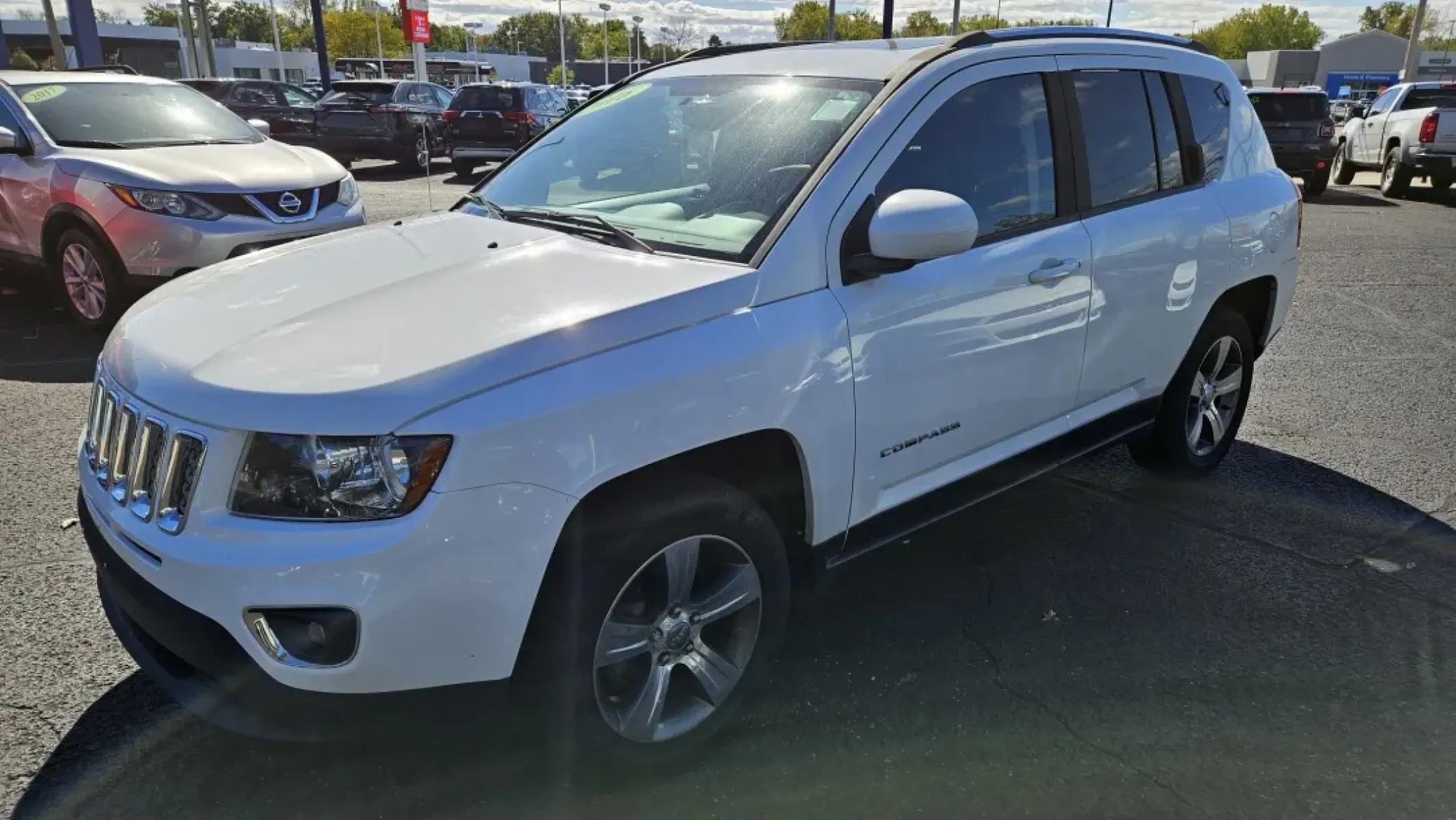 2016 Jeep Compass (1C4NJCEA7GD) with an Other engine, located at 5744 Central Avenue, Toledo, OH, 43615, (419) 724-0130, 41.676781, -83.682137 - Are you ready to embark on new adventures with a vehicle that combines style, utility, and reliability? Meet the 2016 Jeep Compass, a versatile SUV that's perfect for both city drives and weekend excursions. Whether you're navigating Toledo's busy downtown streets or heading out with family for a sc - Photo#1