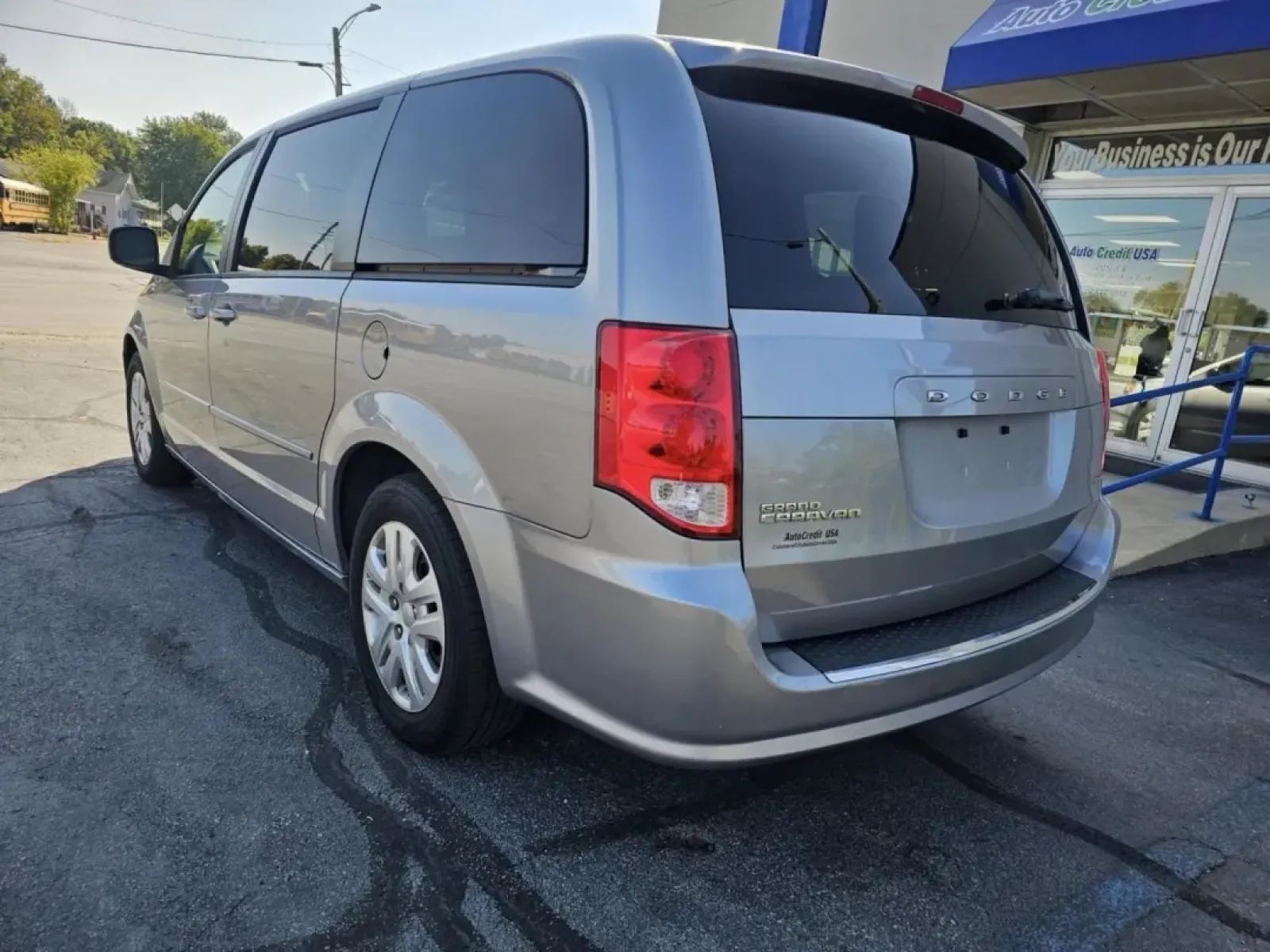 2019 SILVER Dodge Grand Caravan (2C4RDGCG8KR) with an Other engine, located at 502 South Main Street, Columbia City, IN, 46725, (260) 244-4645, 41.151382, -85.490578 - Are you ready to elevate family outings and weekend adventures? Look no further than this 2019 Dodge Grand Caravan, the ultimate vehicle designed for those who value space, comfort, and versatility. Whether you're shuttling the kids to soccer practice, embarking on a road trip, or simply running err - Photo#1