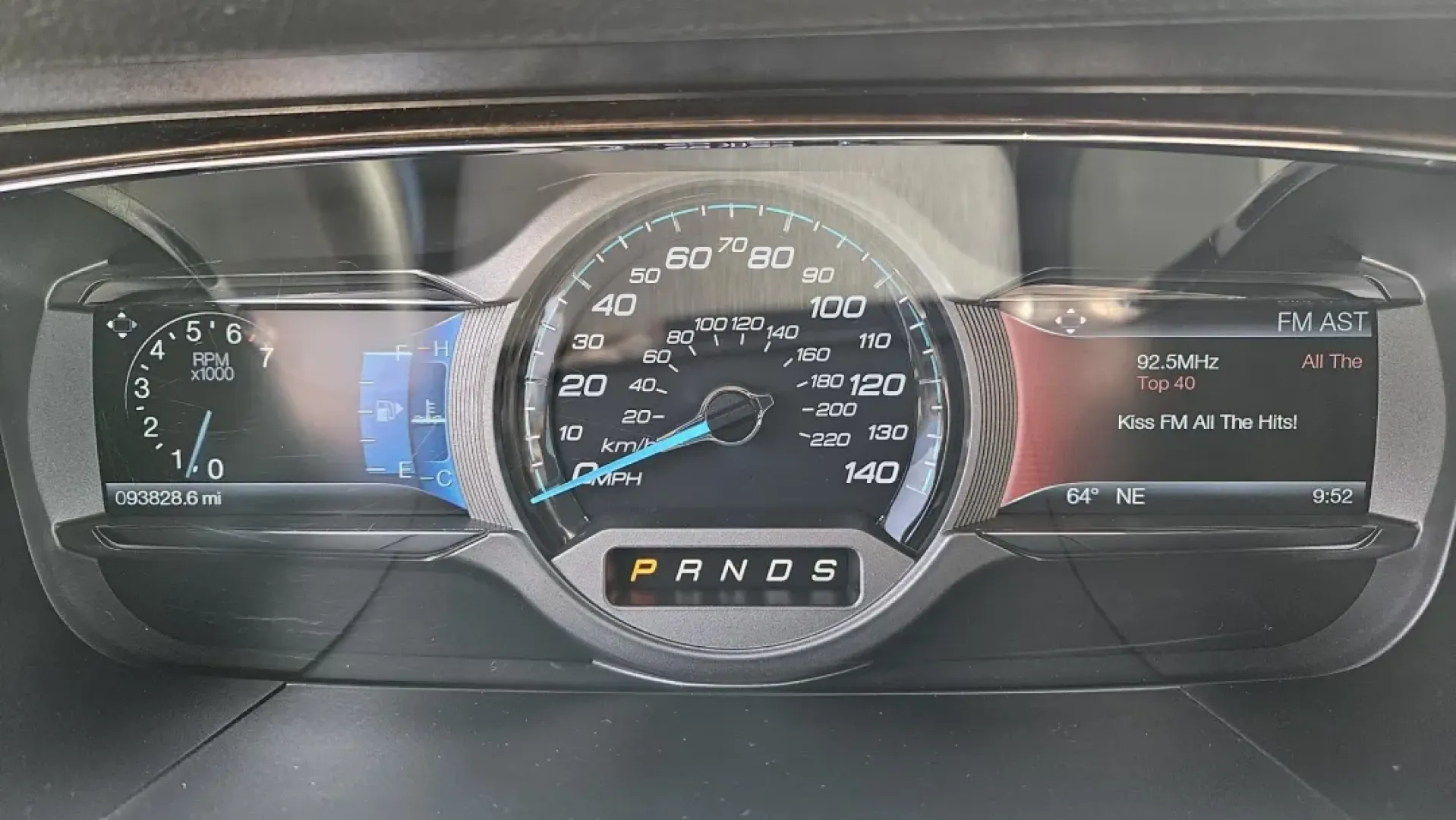 2016 Ford TAURUS LIMITED (1FAHP2F89GG) with an Other engine, located at 5744 Central Avenue, Toledo, OH, 43615, (419) 724-0130, 41.676781, -83.682137 - Are you searching for a dependable sedan that seamlessly fits into your busy lifestyle? Look no further! At Auto Credit, located at 5744 Central Avenue in Toledo, OH, we proudly present the 2016 Ford Taurus Limited-a perfect blend of comfort, style, and reliability. This sedan is an excellent choice - Photo#11