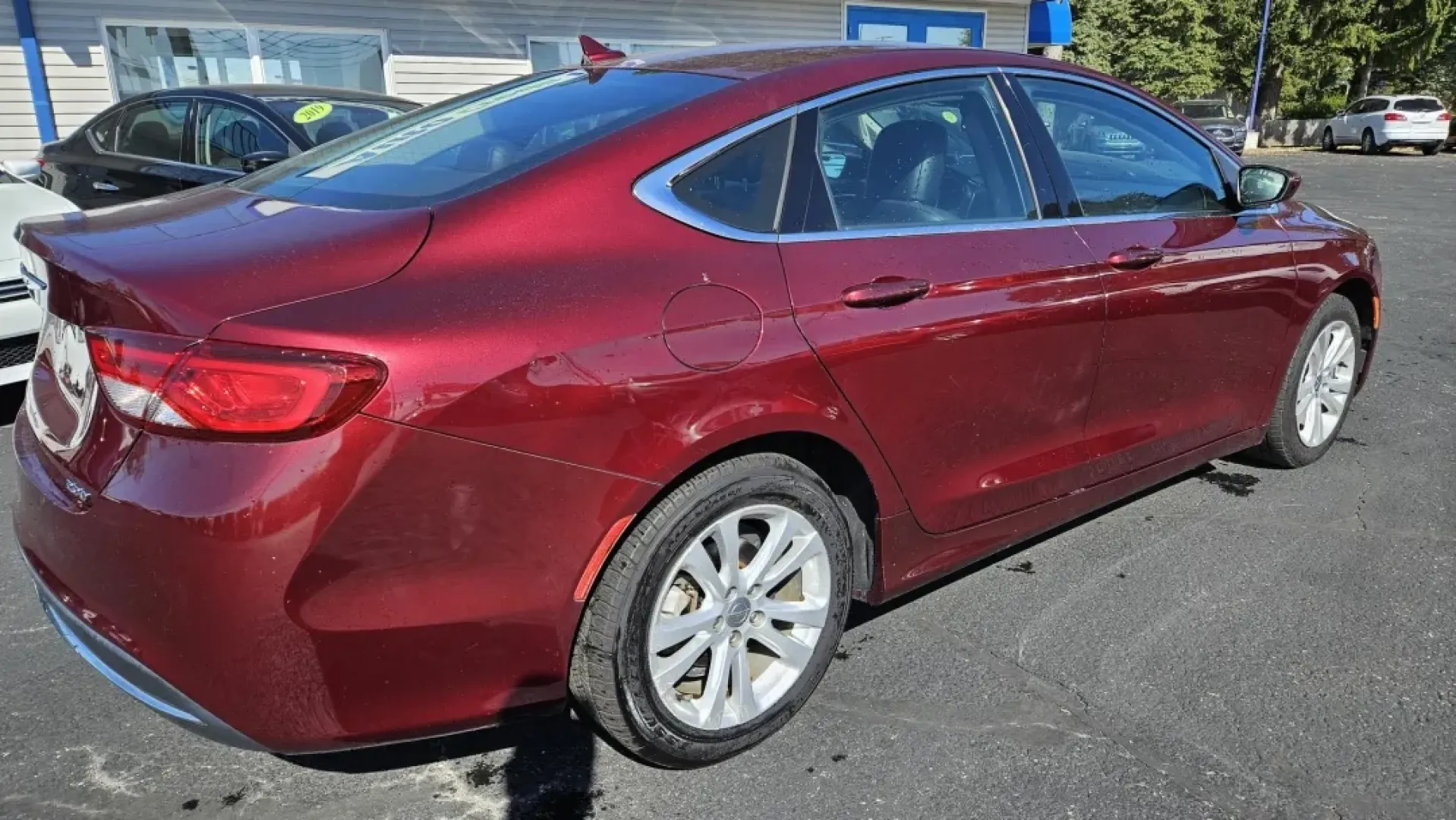 2017 Chrysler 200 LIMITED (1C3CCCAB0HN) with an Other engine, located at 5744 Central Avenue, Toledo, OH, 43615, (419) 724-0130, 41.676781, -83.682137 - **Drive Your Future with Confidence in a 2017 Chrysler 200 LIMITED at Auto Credit in Toledo, OH!**<br /> <br /> Are you ready to elevate your daily commute with a vehicle that combines style, reliability, and affordability? Look no further than this stunning 2017 Chrysler 200 LIMITED, available now - Photo#3