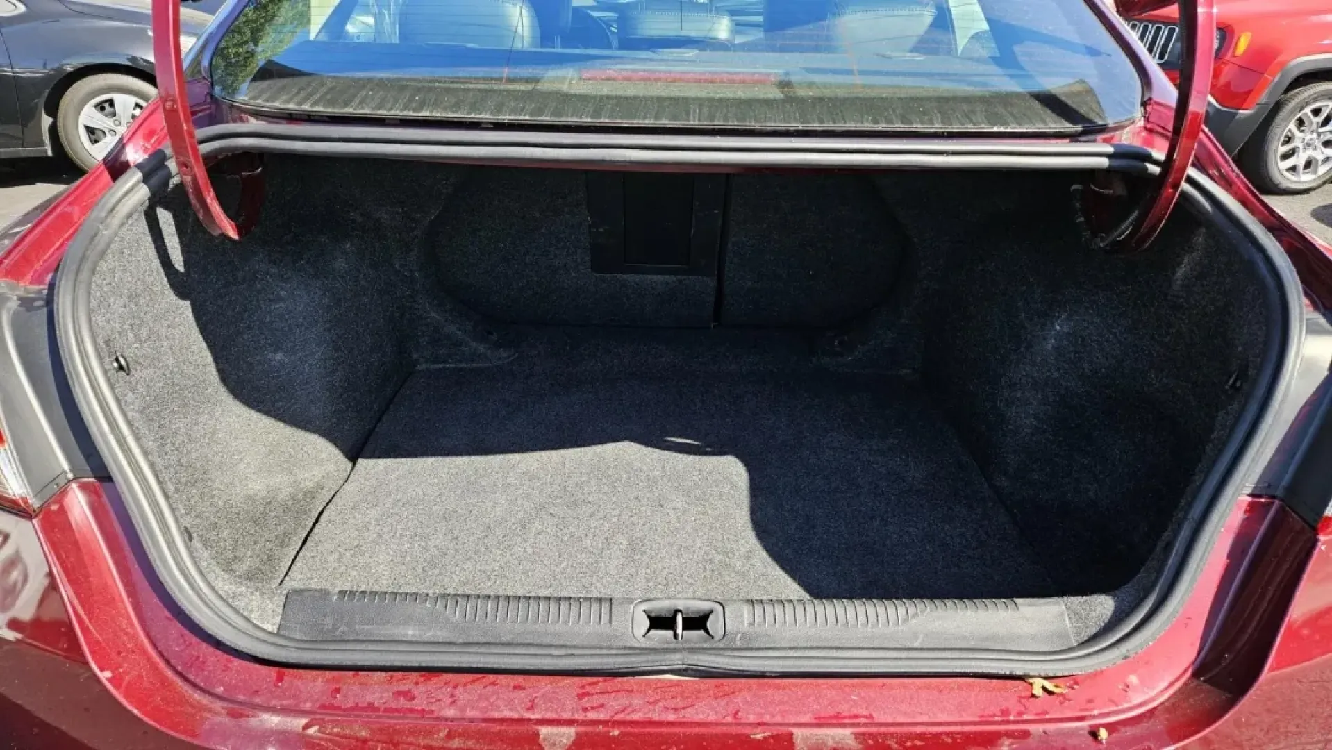 2017 Chrysler 200 LIMITED (1C3CCCAB0HN) with an Other engine, located at 5744 Central Avenue, Toledo, OH, 43615, (419) 724-0130, 41.676781, -83.682137 - **Drive Your Future with Confidence in a 2017 Chrysler 200 LIMITED at Auto Credit in Toledo, OH!**<br /> <br /> Are you ready to elevate your daily commute with a vehicle that combines style, reliability, and affordability? Look no further than this stunning 2017 Chrysler 200 LIMITED, available now - Photo#4