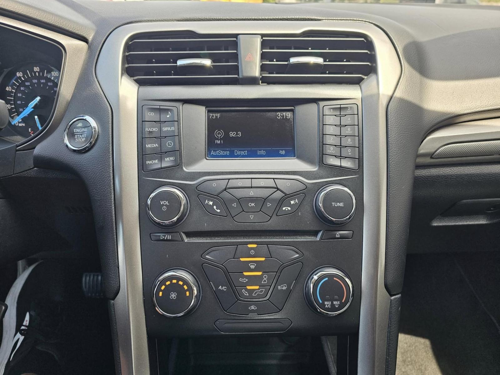 2018 Ford FUSION SE (3FA6P0H7XJR) with an Other engine, located at 502 South Main Street, Columbia City, IN, 46725, (260) 244-4645, 41.151382, -85.490578 - **Discover Your Perfect Sedan for Daily Adventures: 2018 Ford Fusion SE in Columbia City, IN**<br /> <br /> Are you in search of a stylish and reliable vehicle that fits seamlessly into your daily life? Look no further than this 2018 Ford Fusion SE, ideal for anyone from busy commuters to growing fa - Photo#6