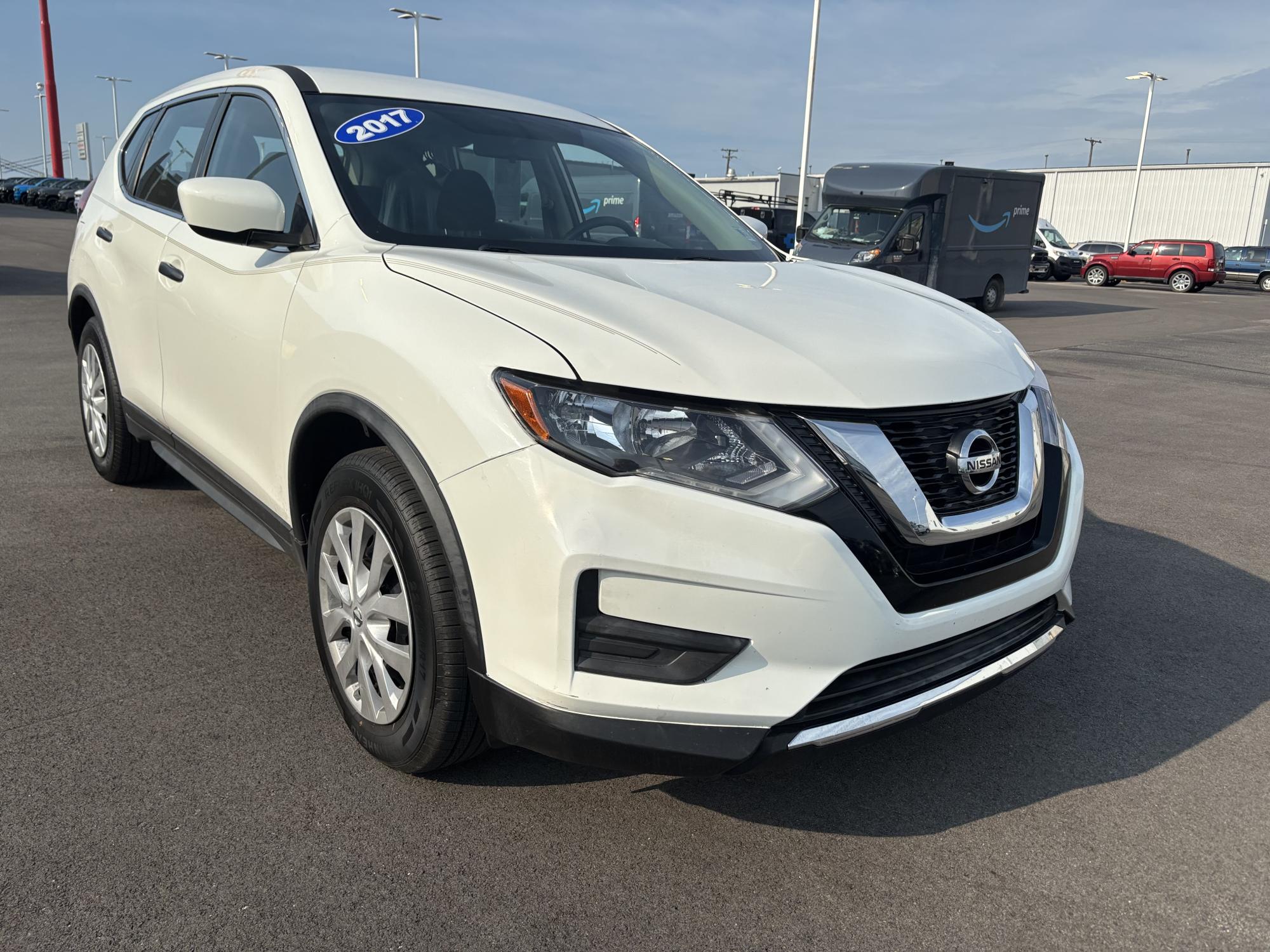 photo of 2017 Nissan Rogue 